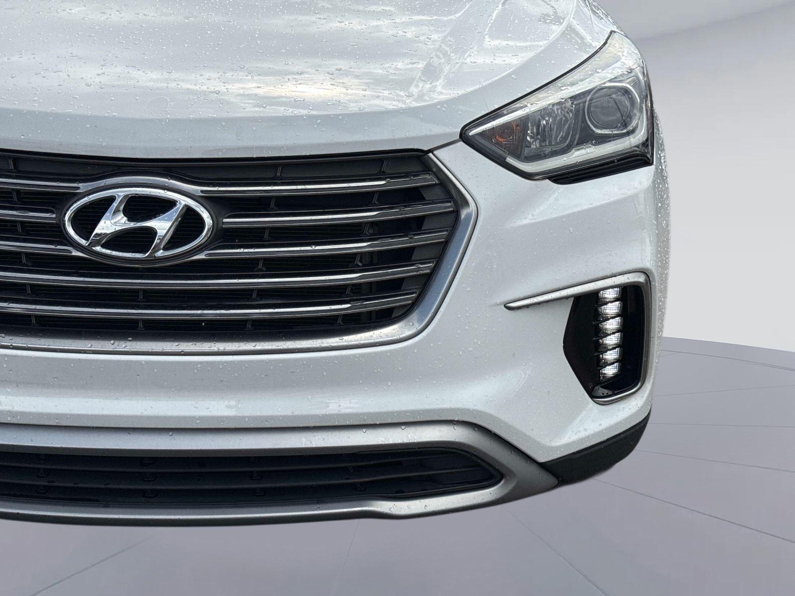 2018 Hyundai Santa Fe SE