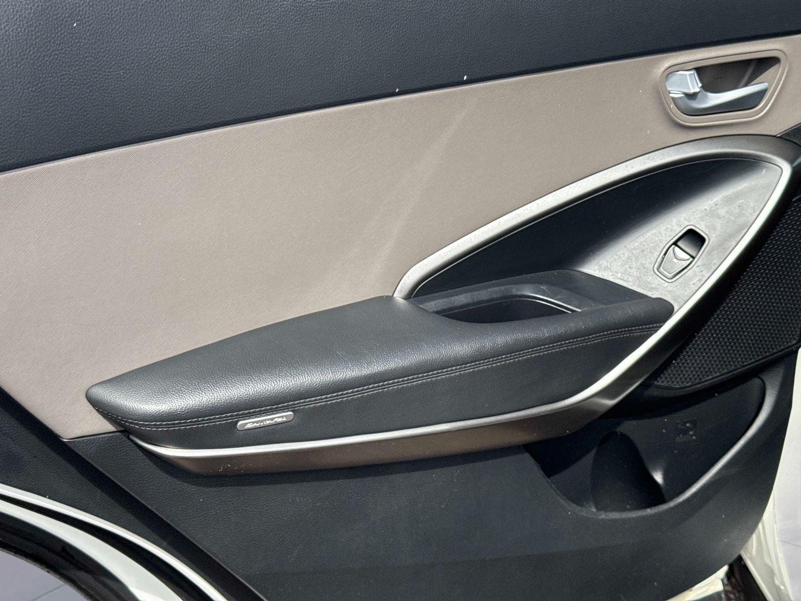 2018 Hyundai Santa Fe SE