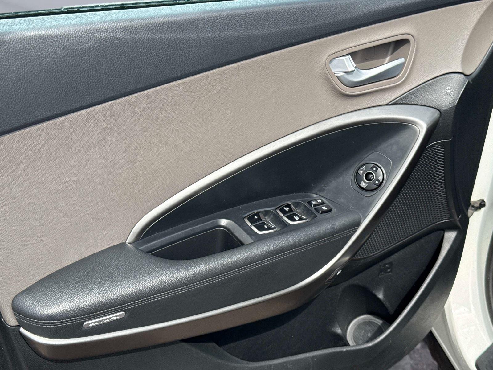 2018 Hyundai Santa Fe SE