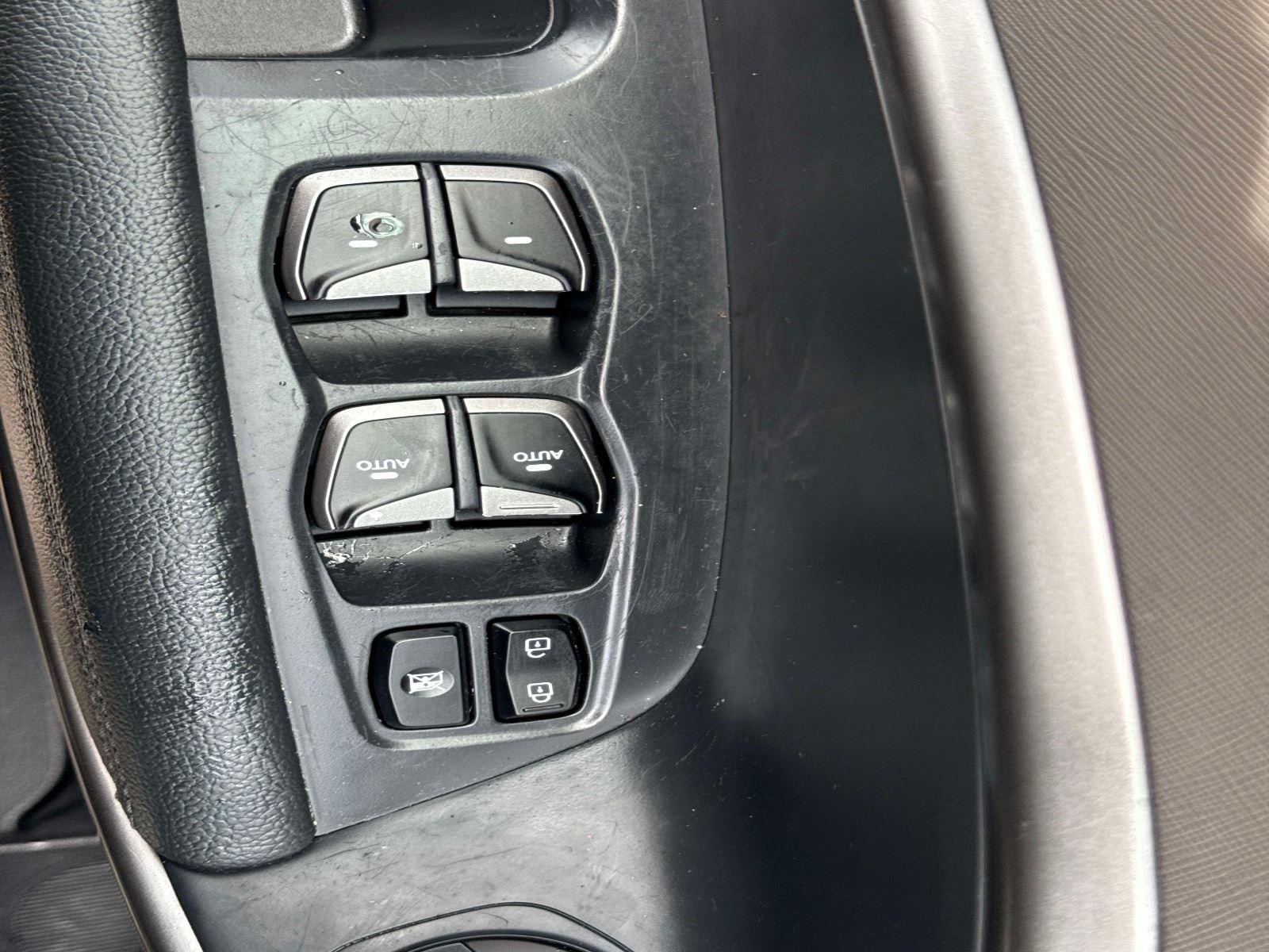 2018 Hyundai Santa Fe SE