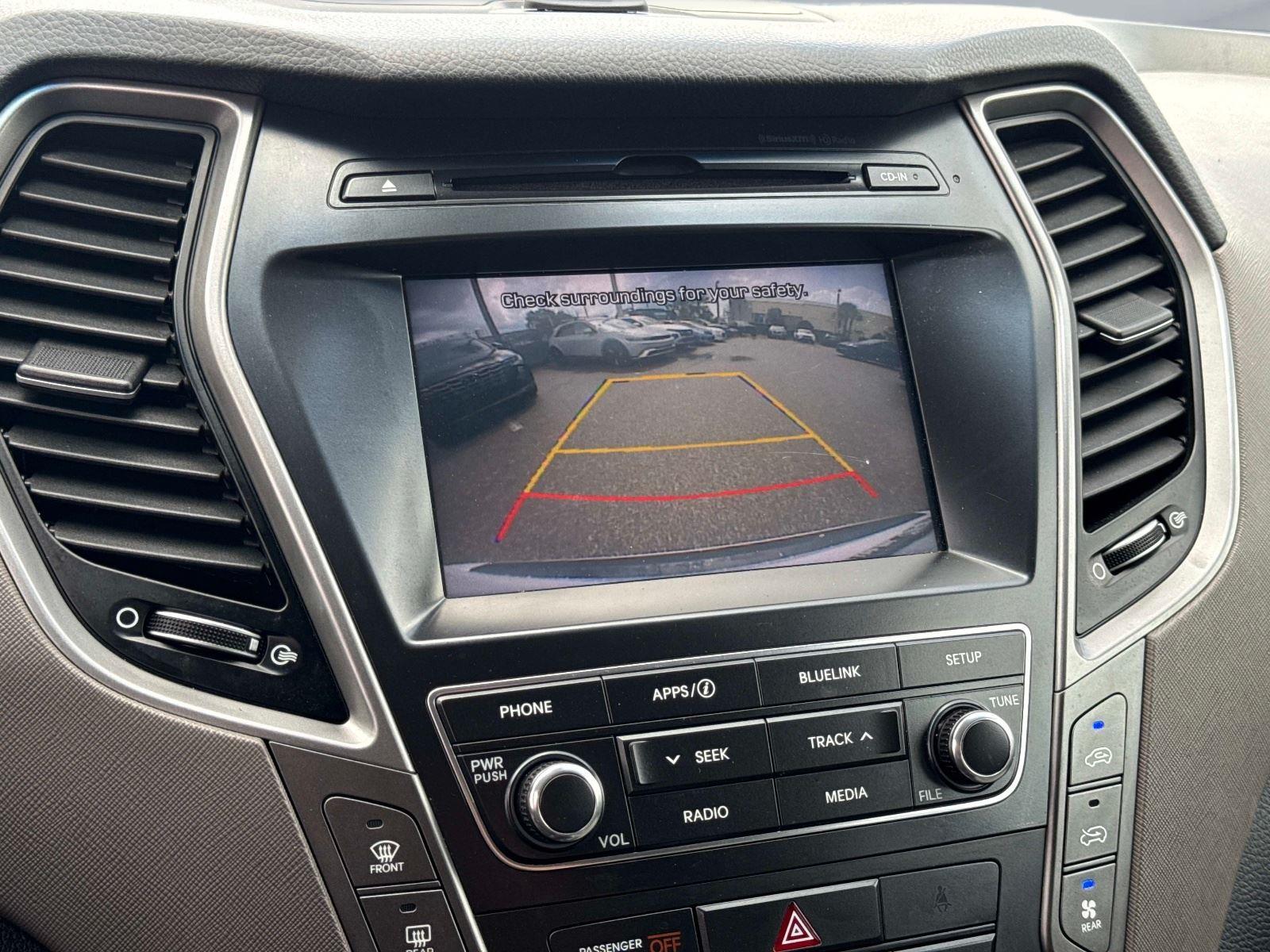 2018 Hyundai Santa Fe SE