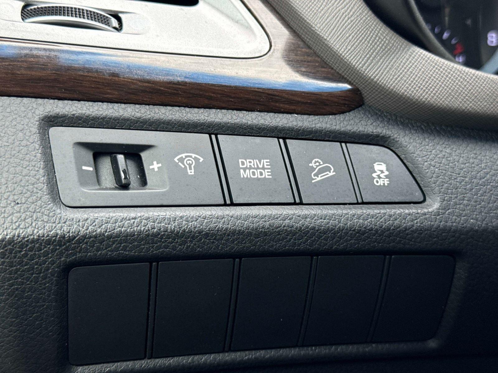 2018 Hyundai Santa Fe SE