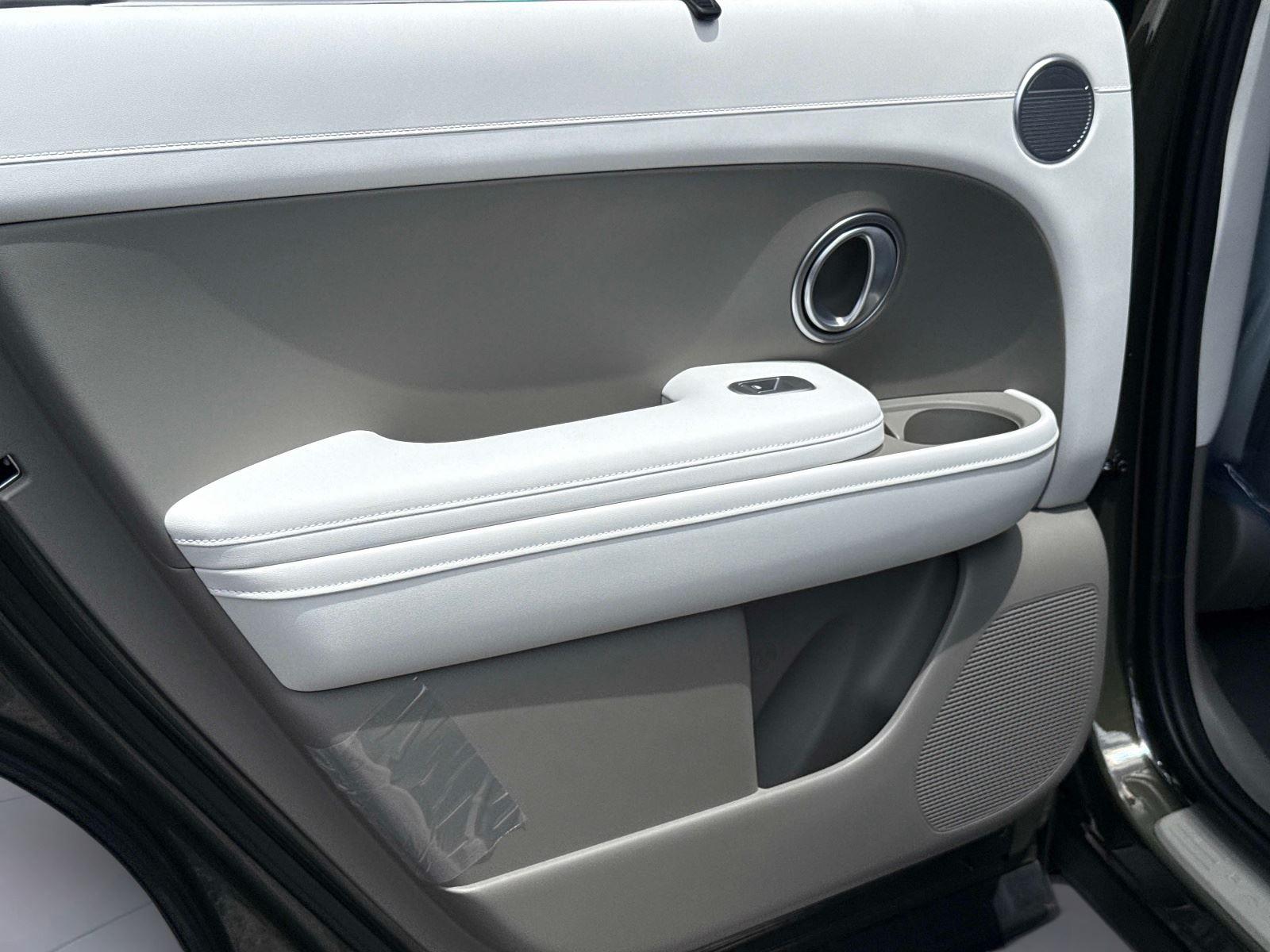 2026 Hyundai Palisade Hybrid Blue SEL 8P