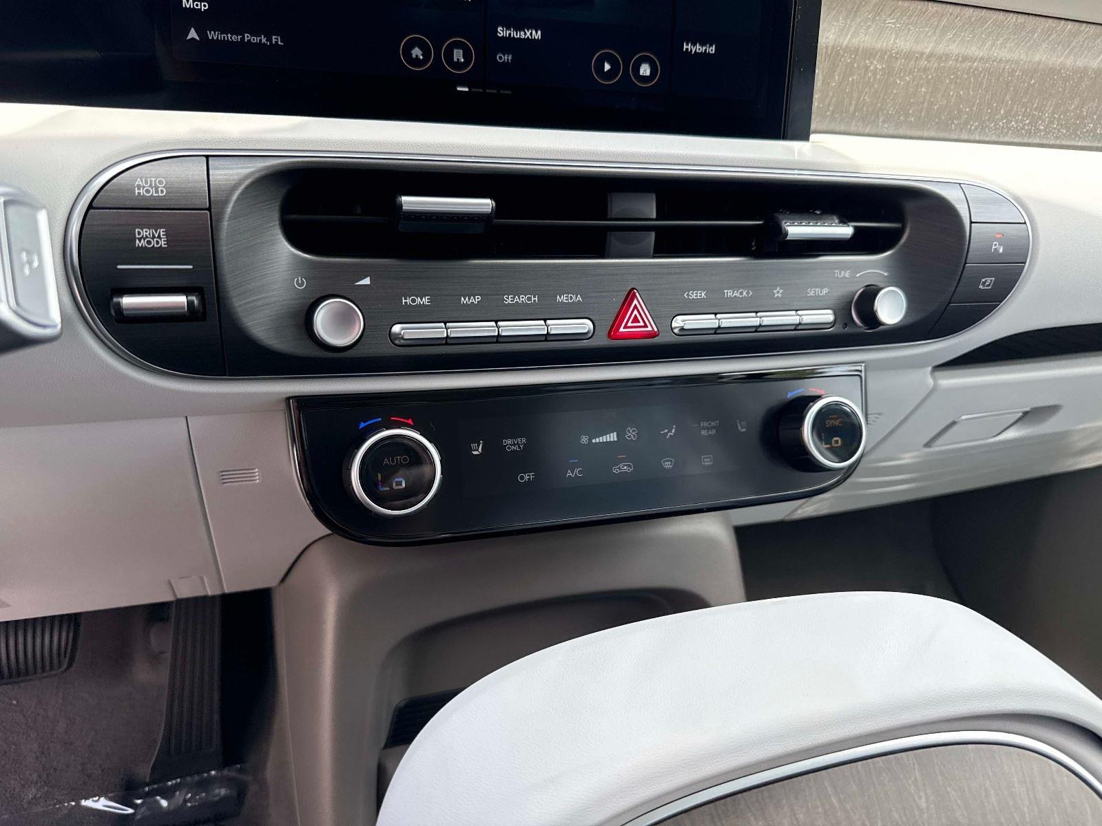 2026 Hyundai Palisade Hybrid Blue SEL 8P