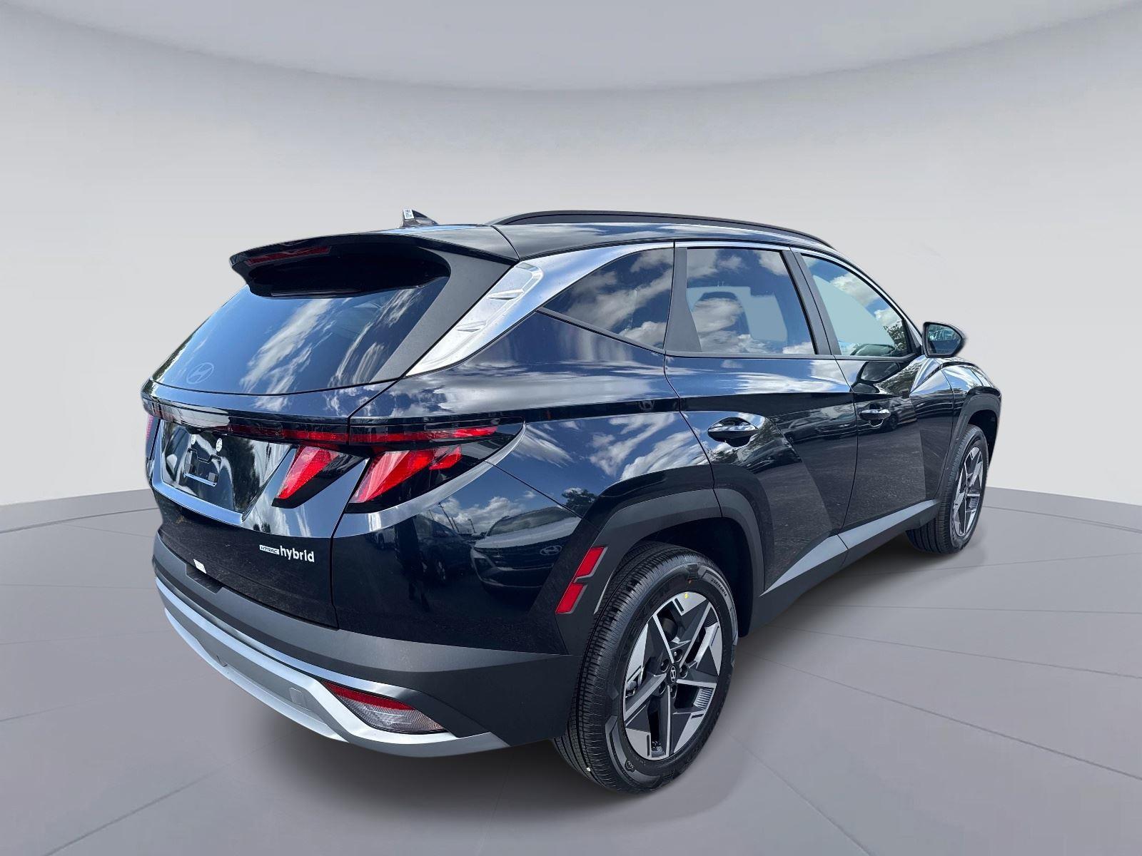 2026 Hyundai Tucson Hybrid SEL