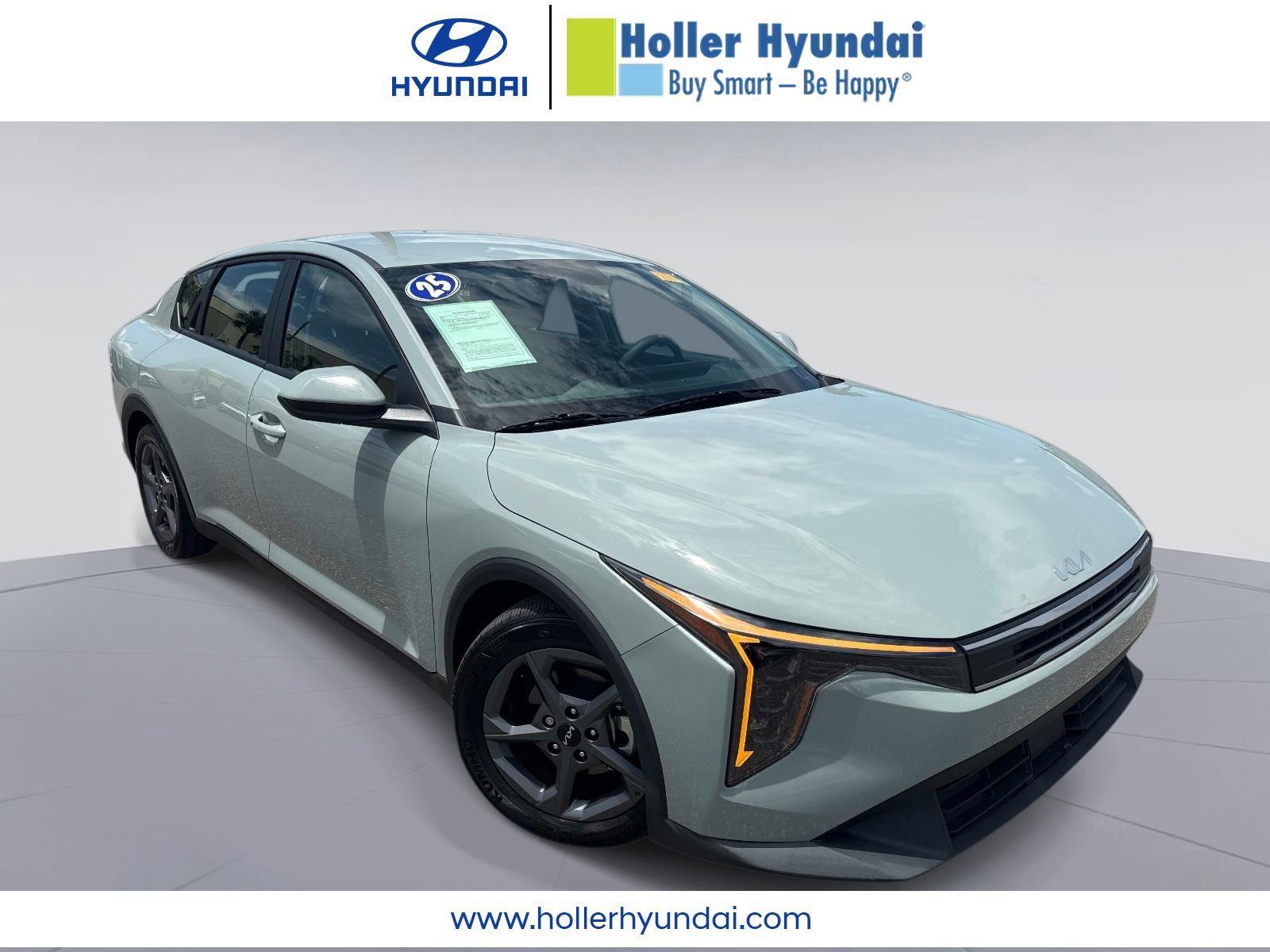 2025 Kia K4 LXS AT's photo