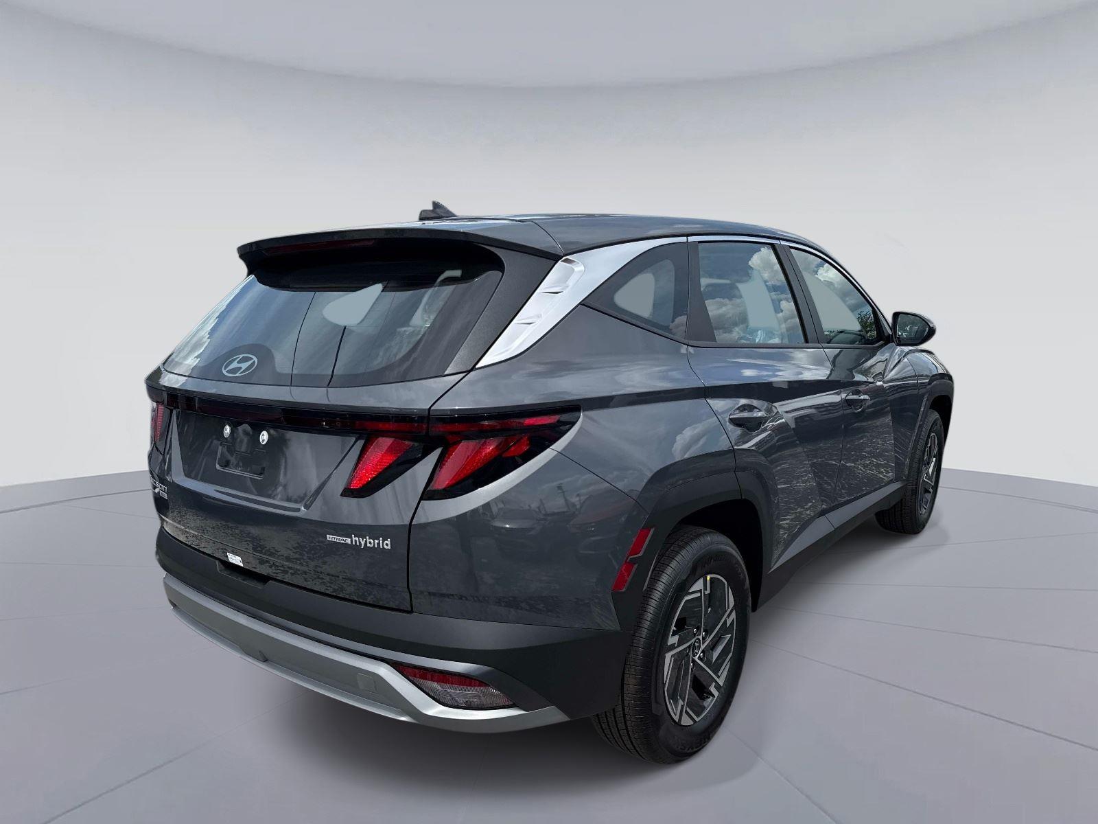 2026 Hyundai Tucson Hybrid Blue SE