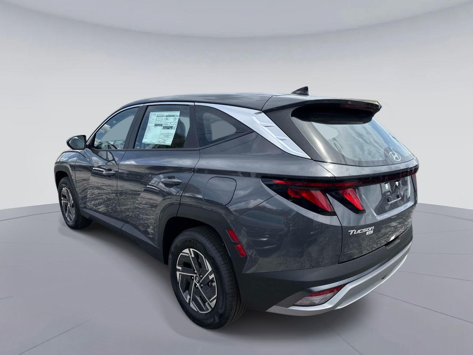 2026 Hyundai Tucson Hybrid Blue SE