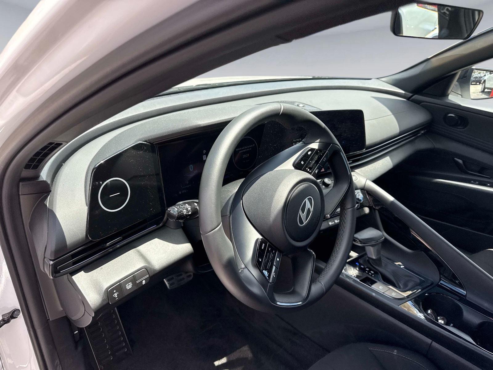 2025 Hyundai Elantra Hybrid SEL Sport