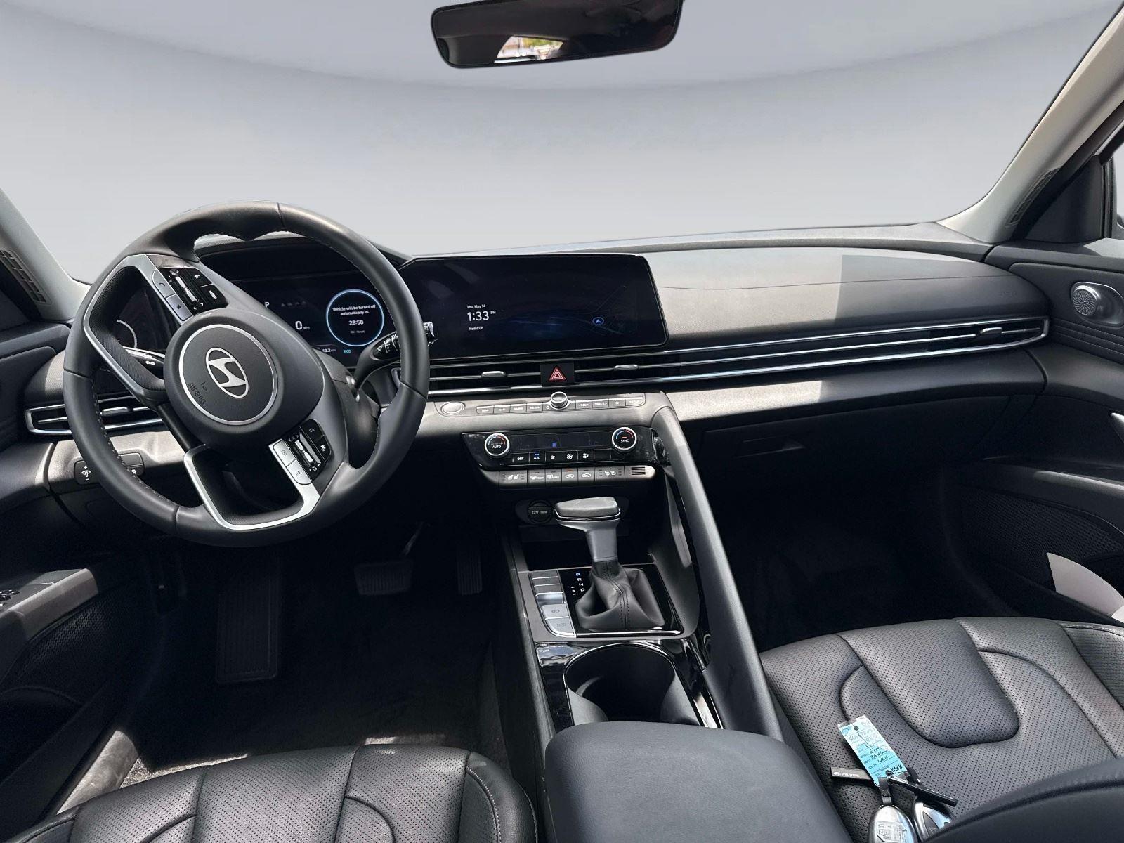 2025 Hyundai Elantra Hybrid Limited