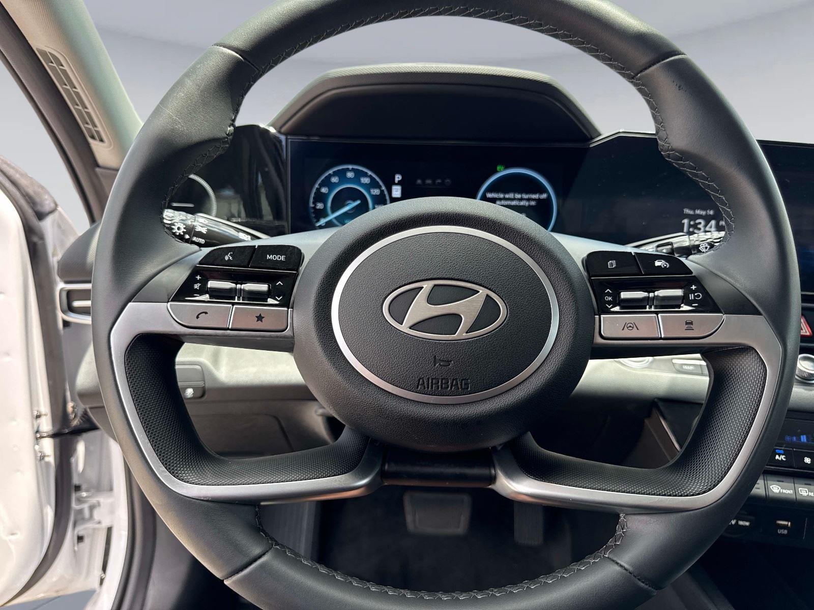 2025 Hyundai Elantra Hybrid Limited