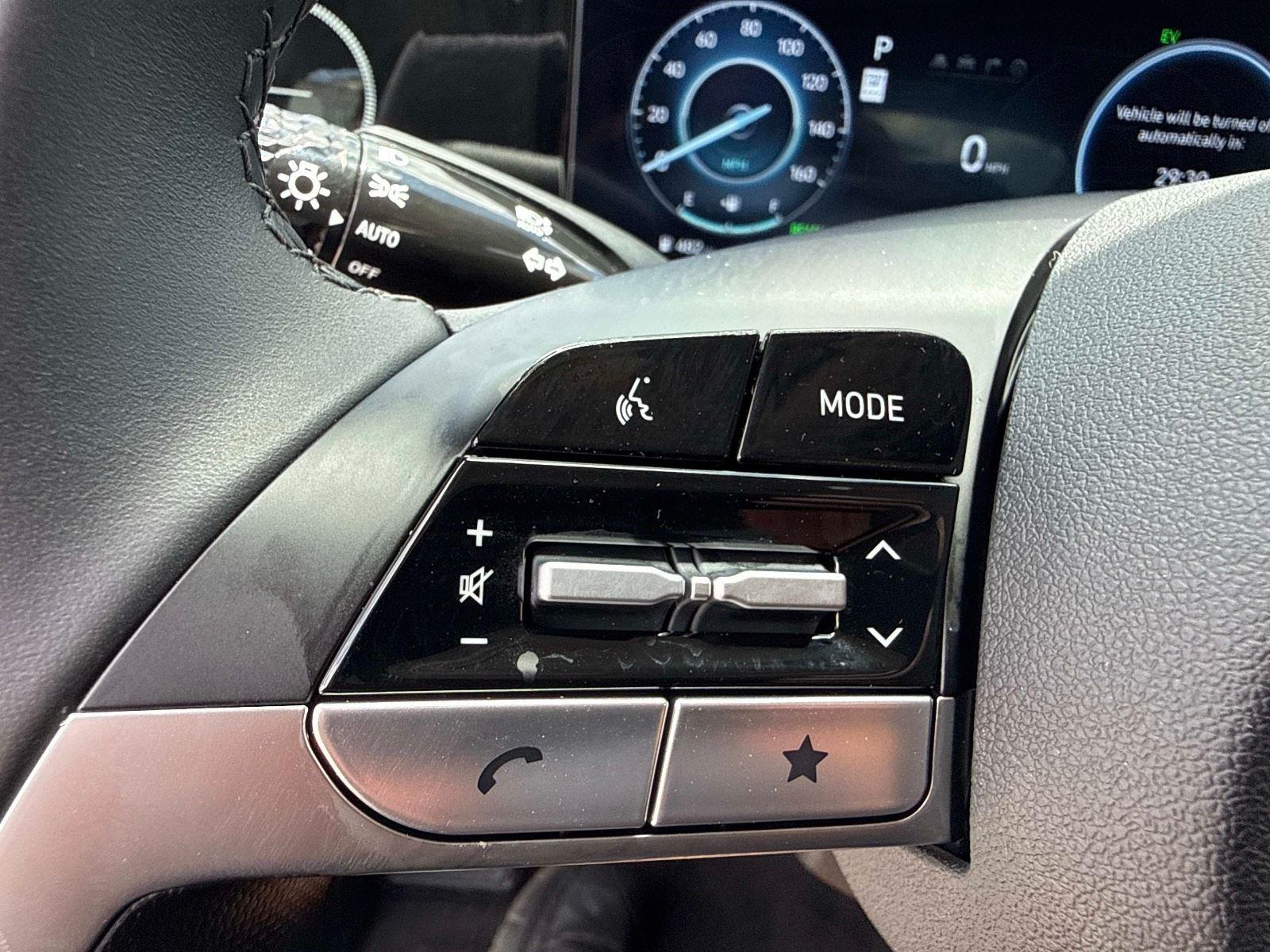 2025 Hyundai Elantra Hybrid Limited