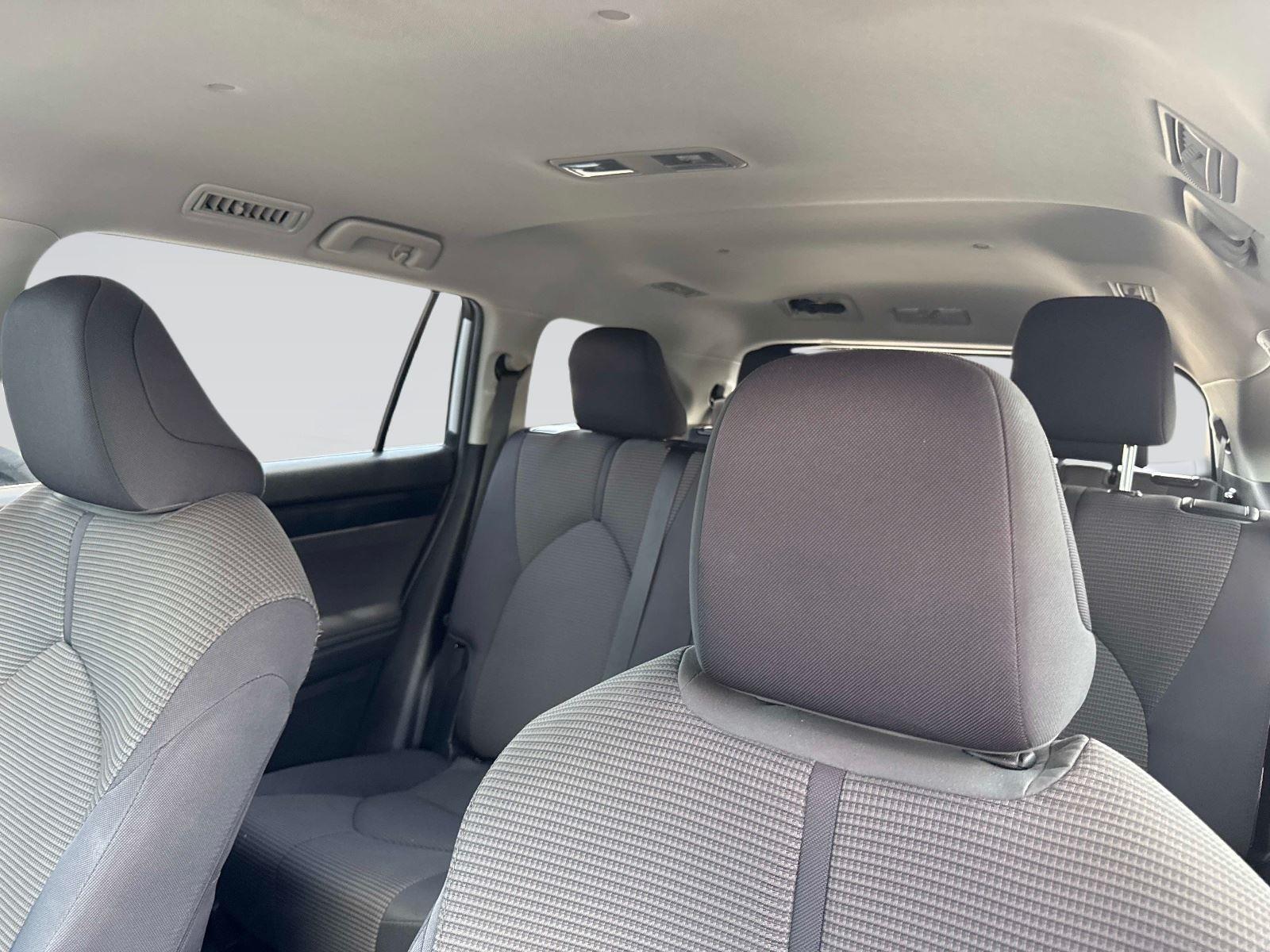 2020 Toyota Highlander LE