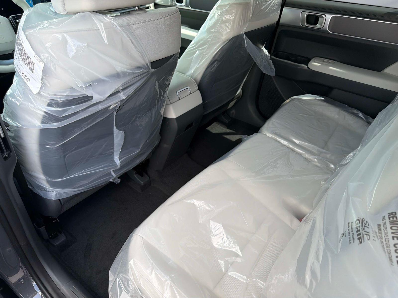 2026 Hyundai Santa Fe SE