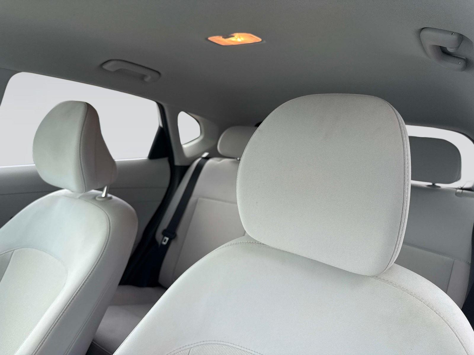 2024 Hyundai Kona Electric SEL
