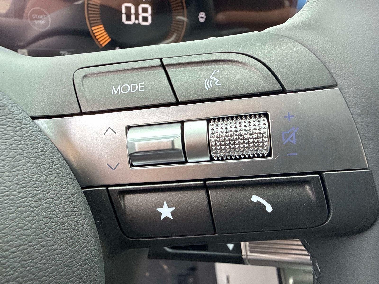 2026 HYUNDAI KONA SEL PREMIU