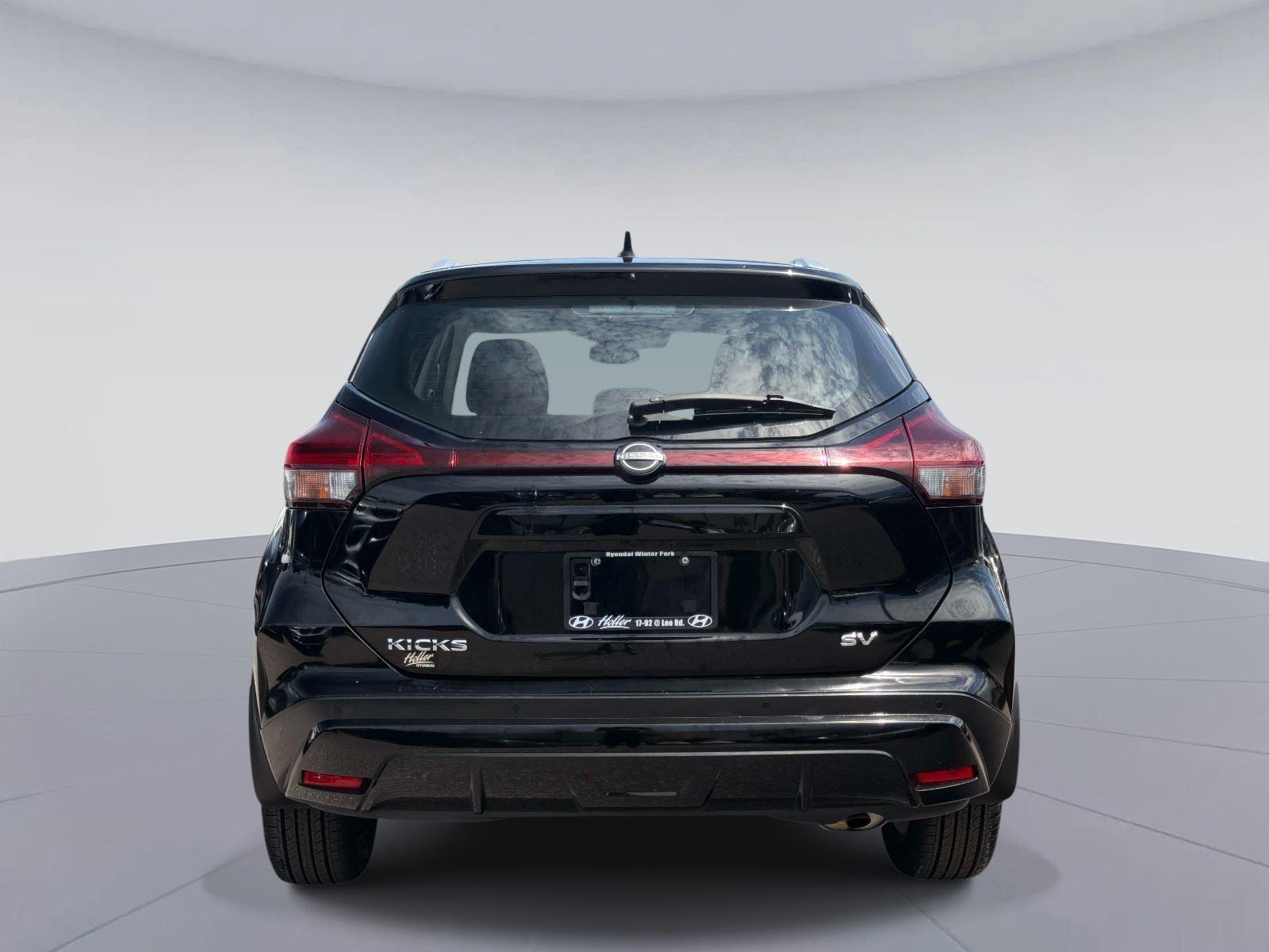 2023 Nissan Kicks SV