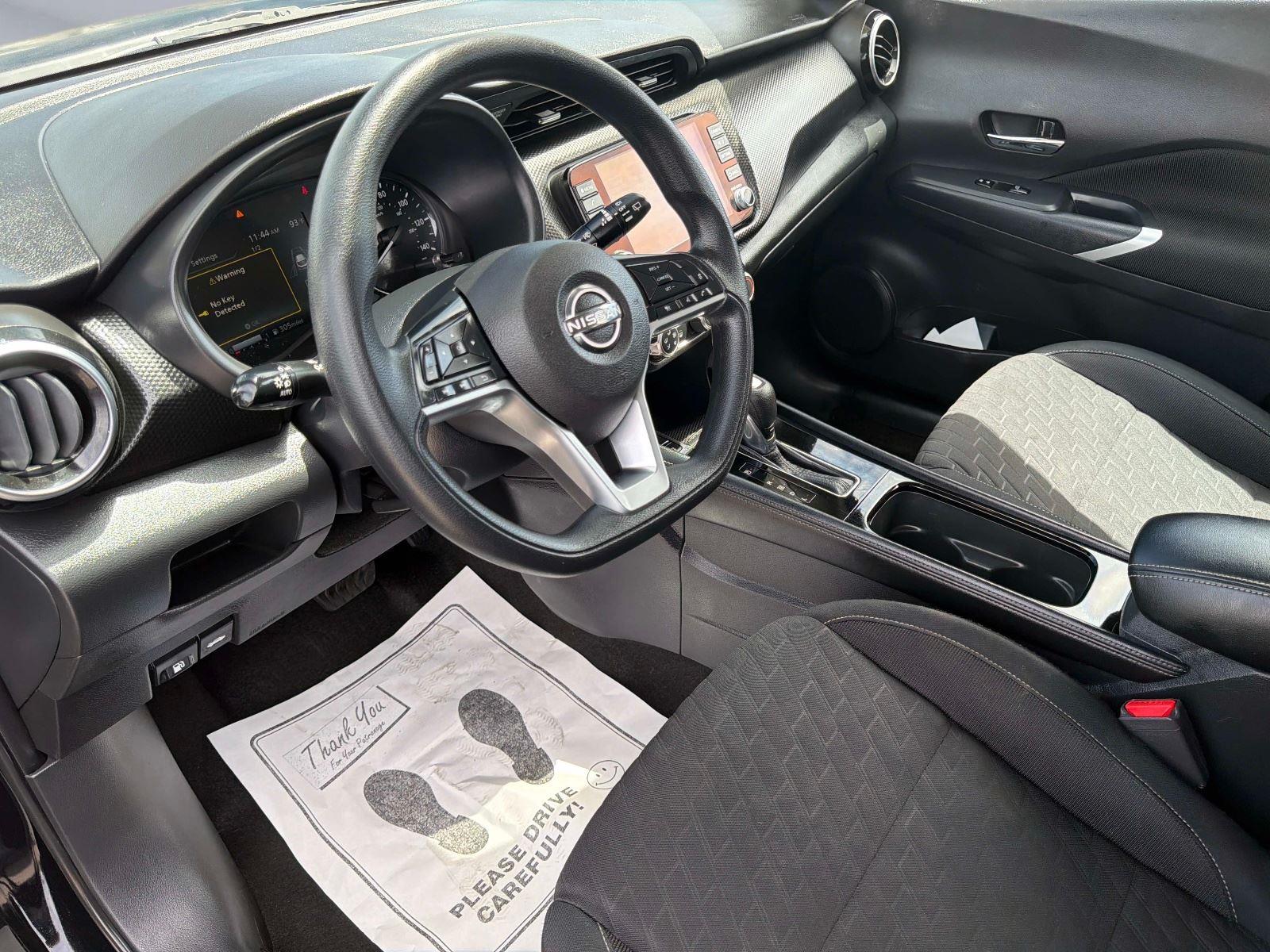 2023 Nissan Kicks SV