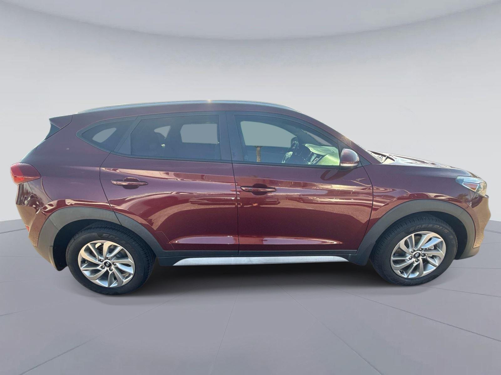 Used 2017 Hyundai Tucson SE Plus with VIN KM8J33A42HU519355 for sale in Sanford, FL