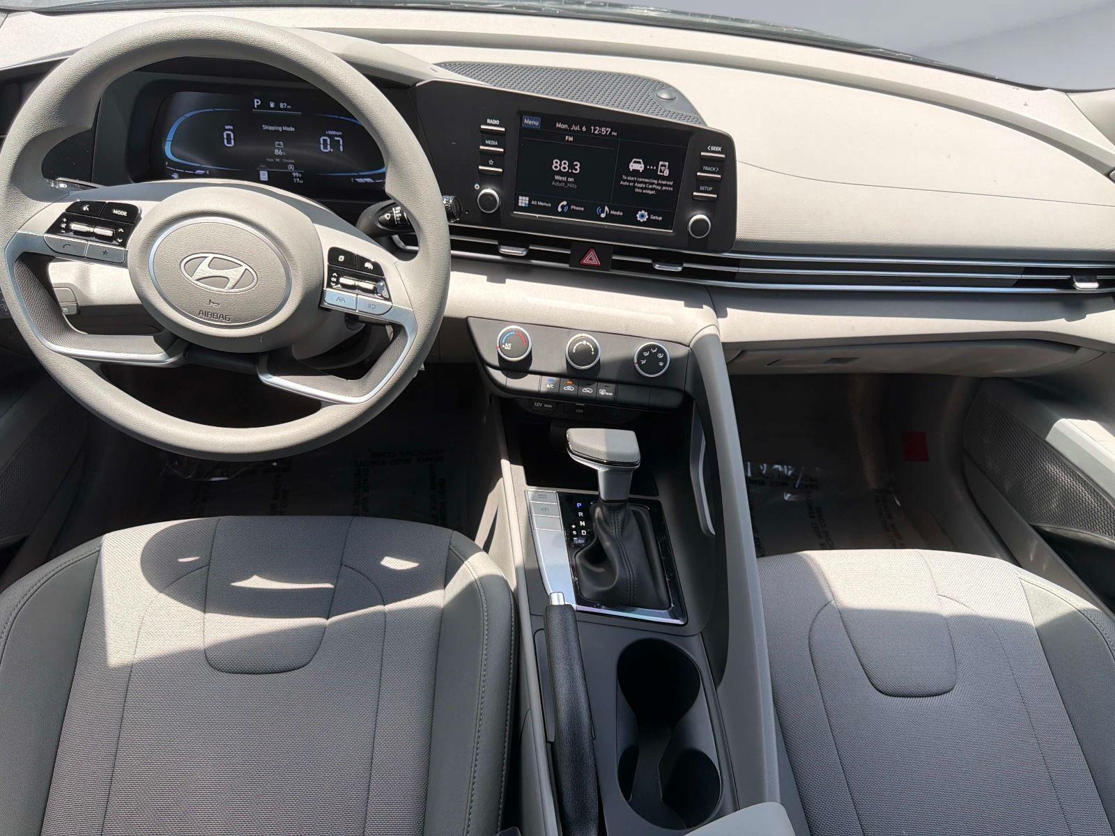 2026 Hyundai Elantra SE