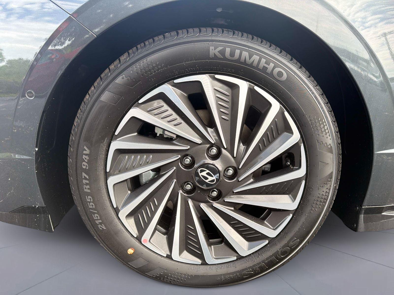 2026 Hyundai Sonata Hybrid Limited