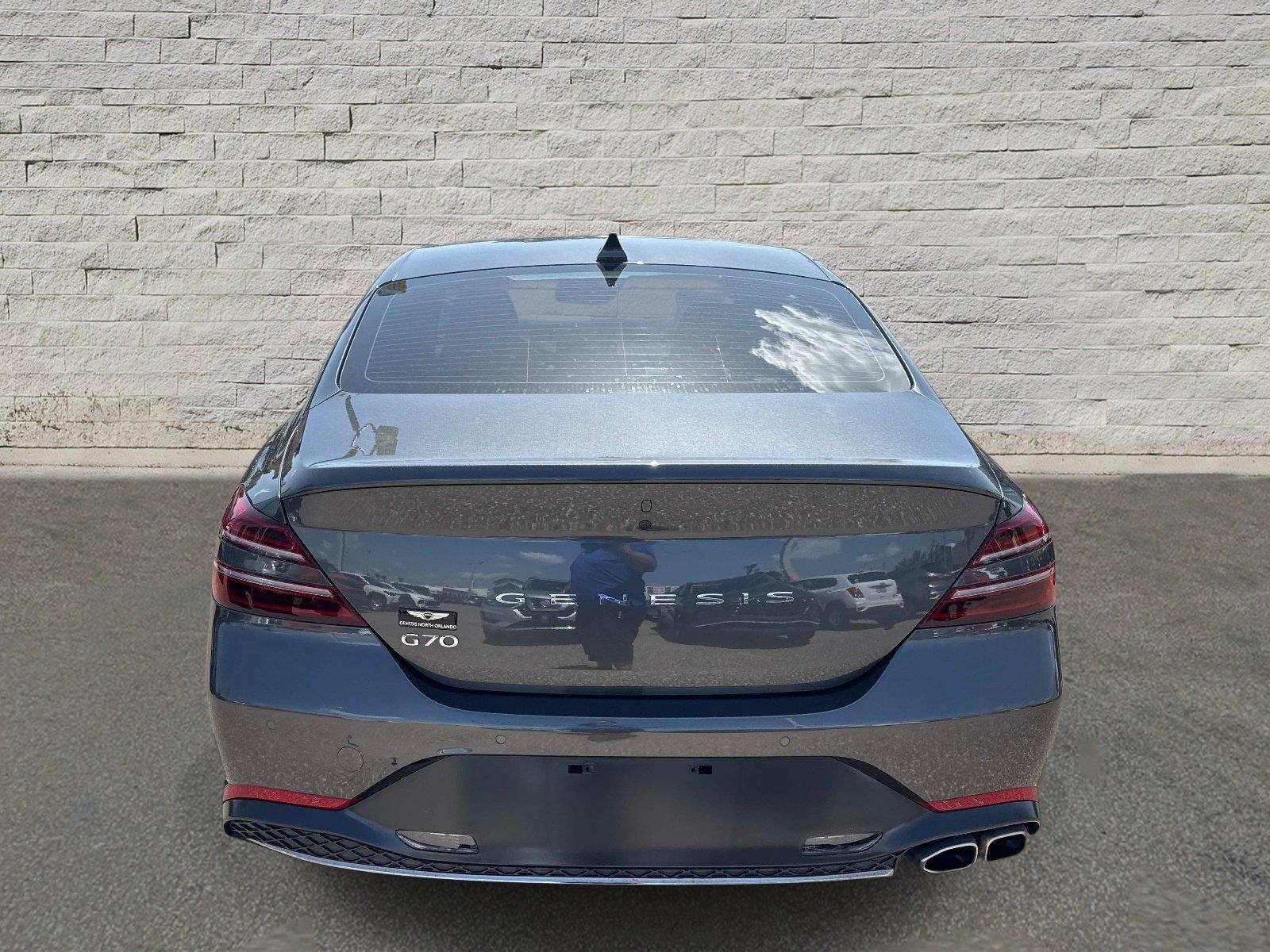 2023 Genesis G70 2.0T