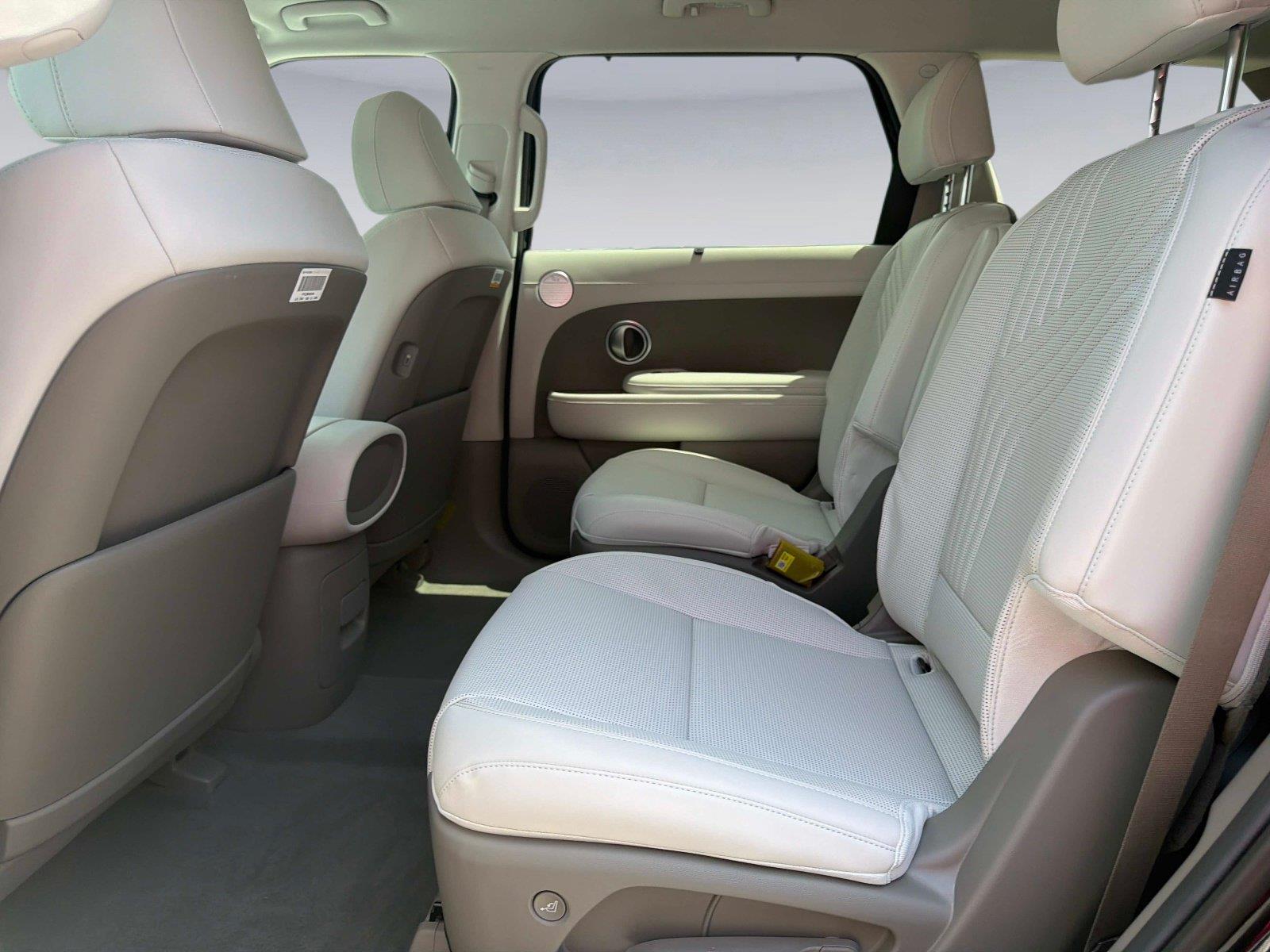 2027 Hyundai Palisade Hybrid Blue SEL 7P