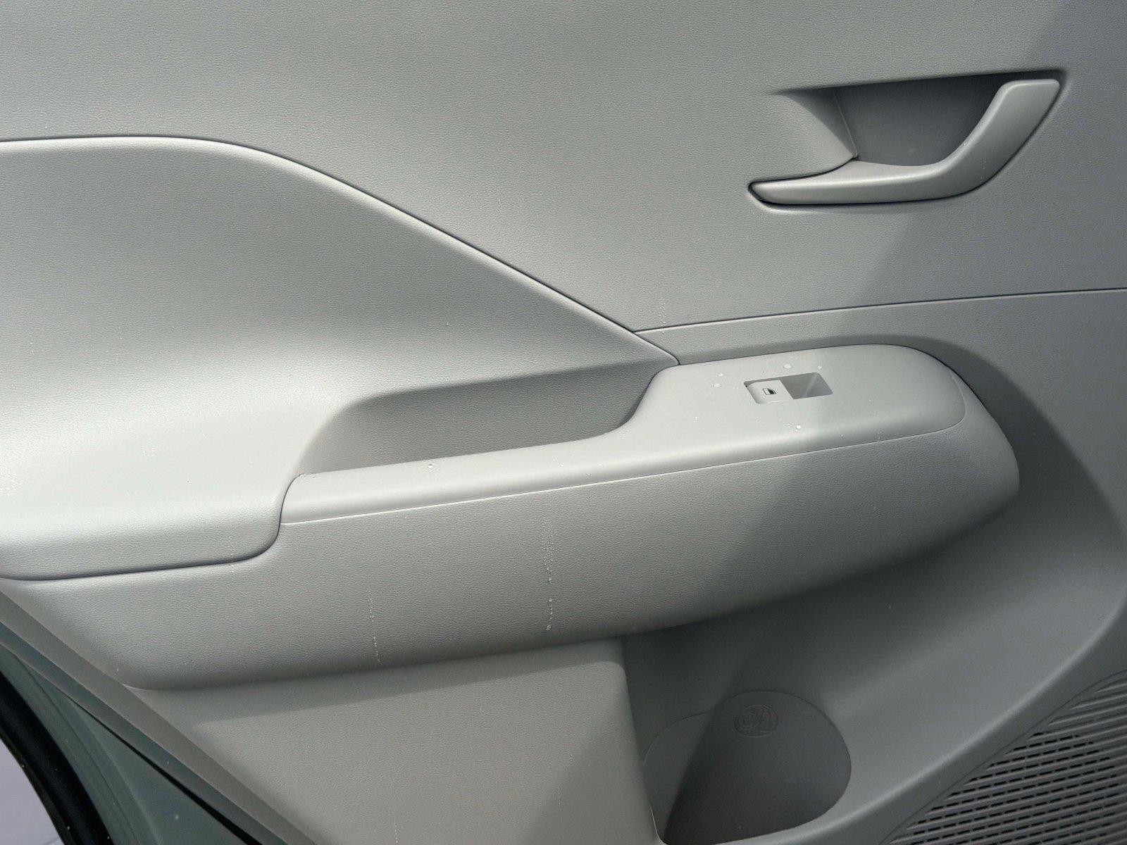2027 Hyundai Kona SE