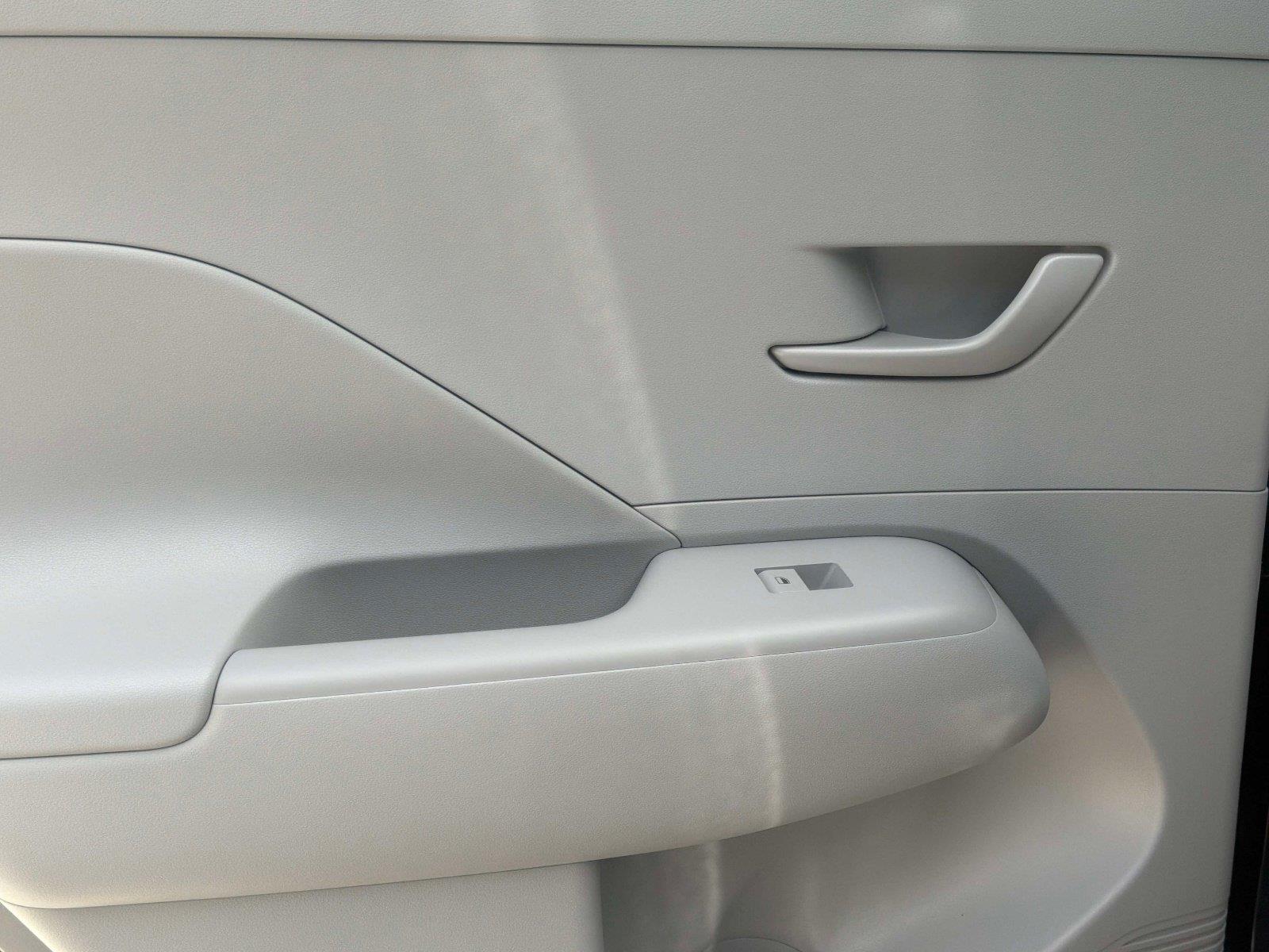 2027 Hyundai Kona SE