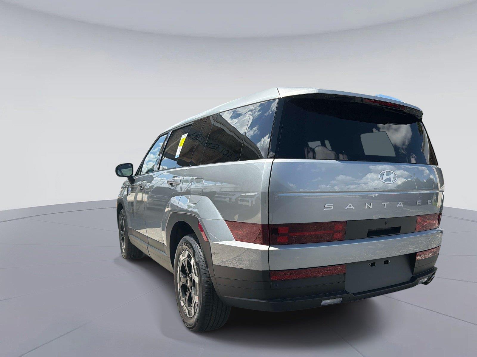 2027 Hyundai Santa Fe SE