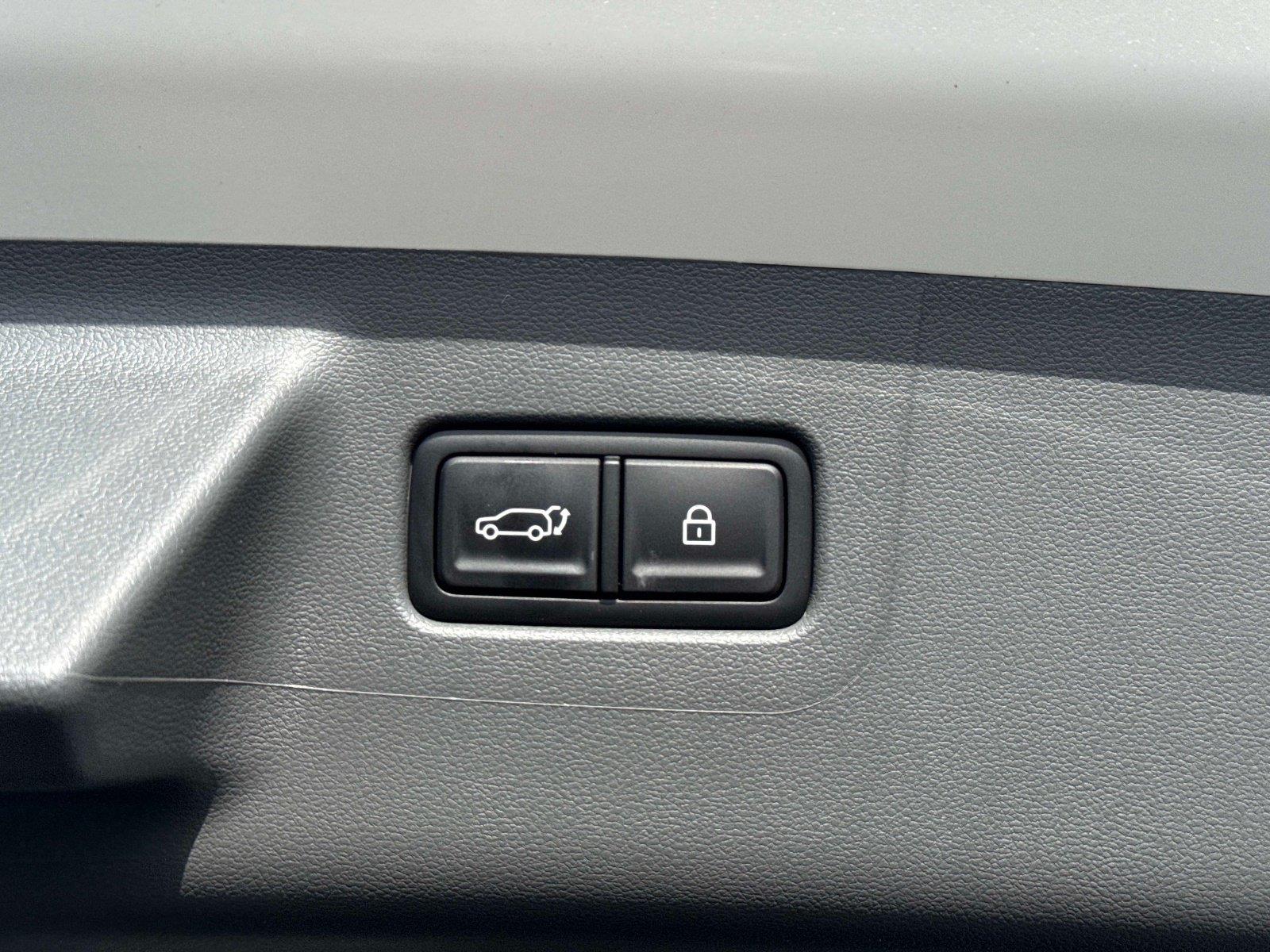 2027 Hyundai Santa Fe Hybrid Limited 7P