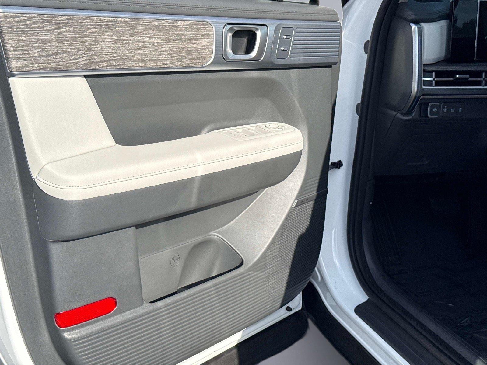 2027 Hyundai Santa Fe Hybrid Limited 7P