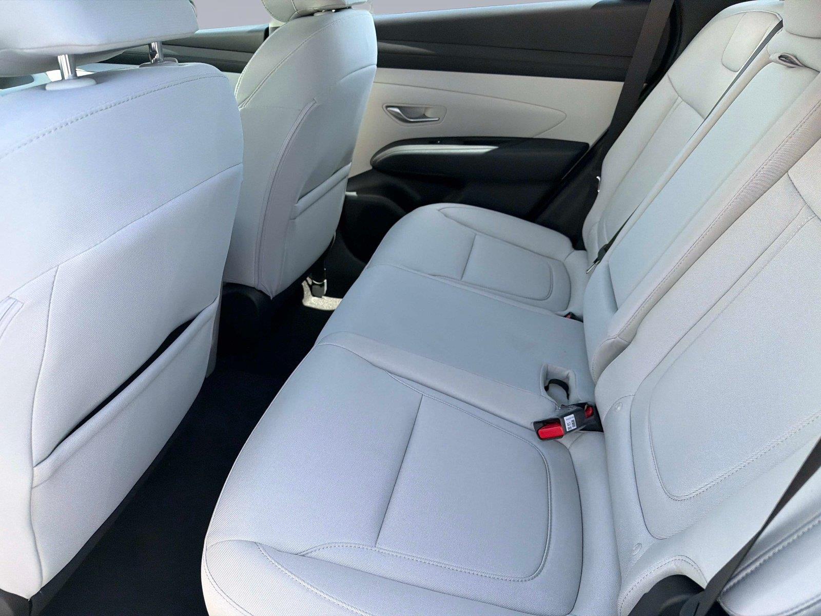 2026 Hyundai Tucson Hybrid Blue SE