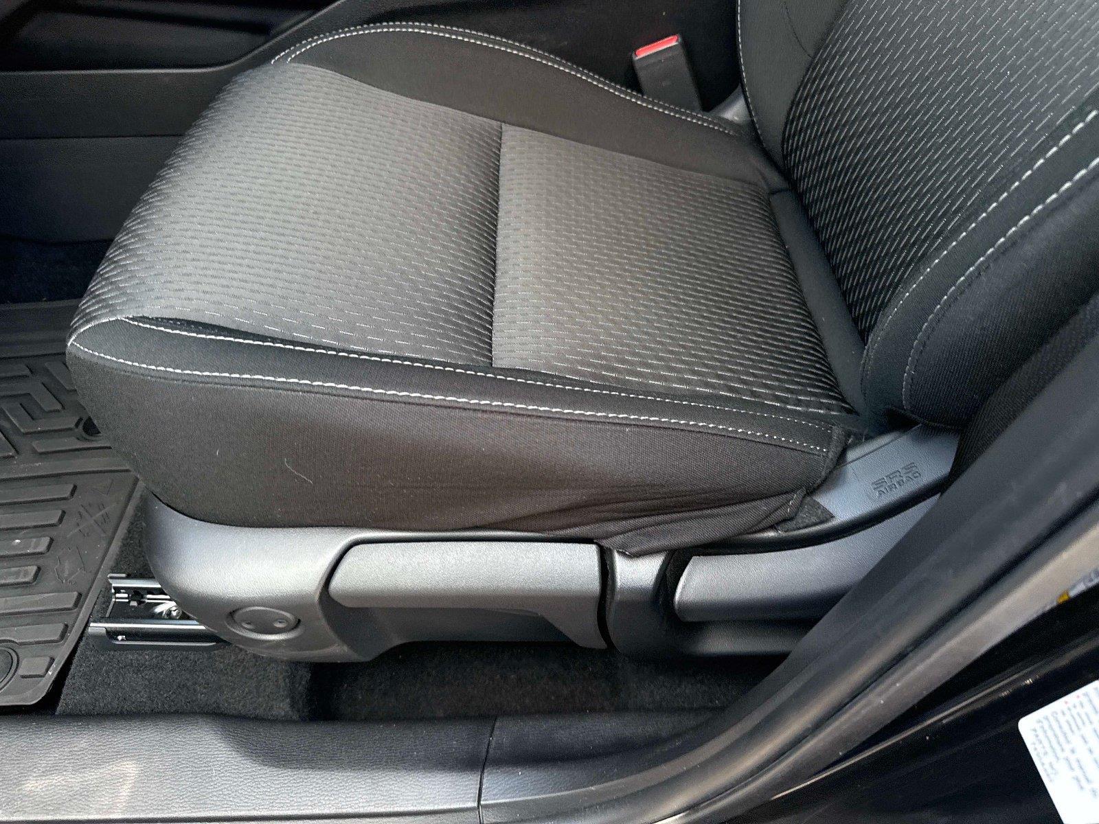 2024 Mitsubishi Outlander ES