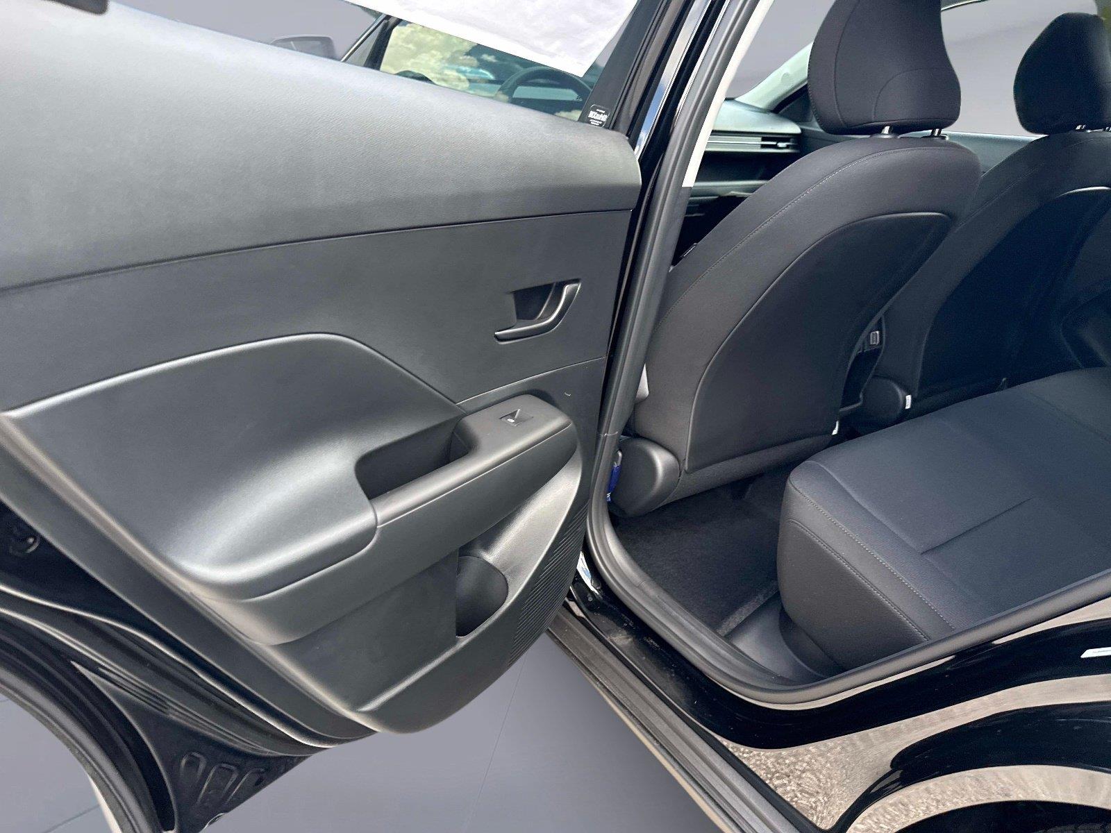 2027 HYUNDAI KONA SEL SPORT