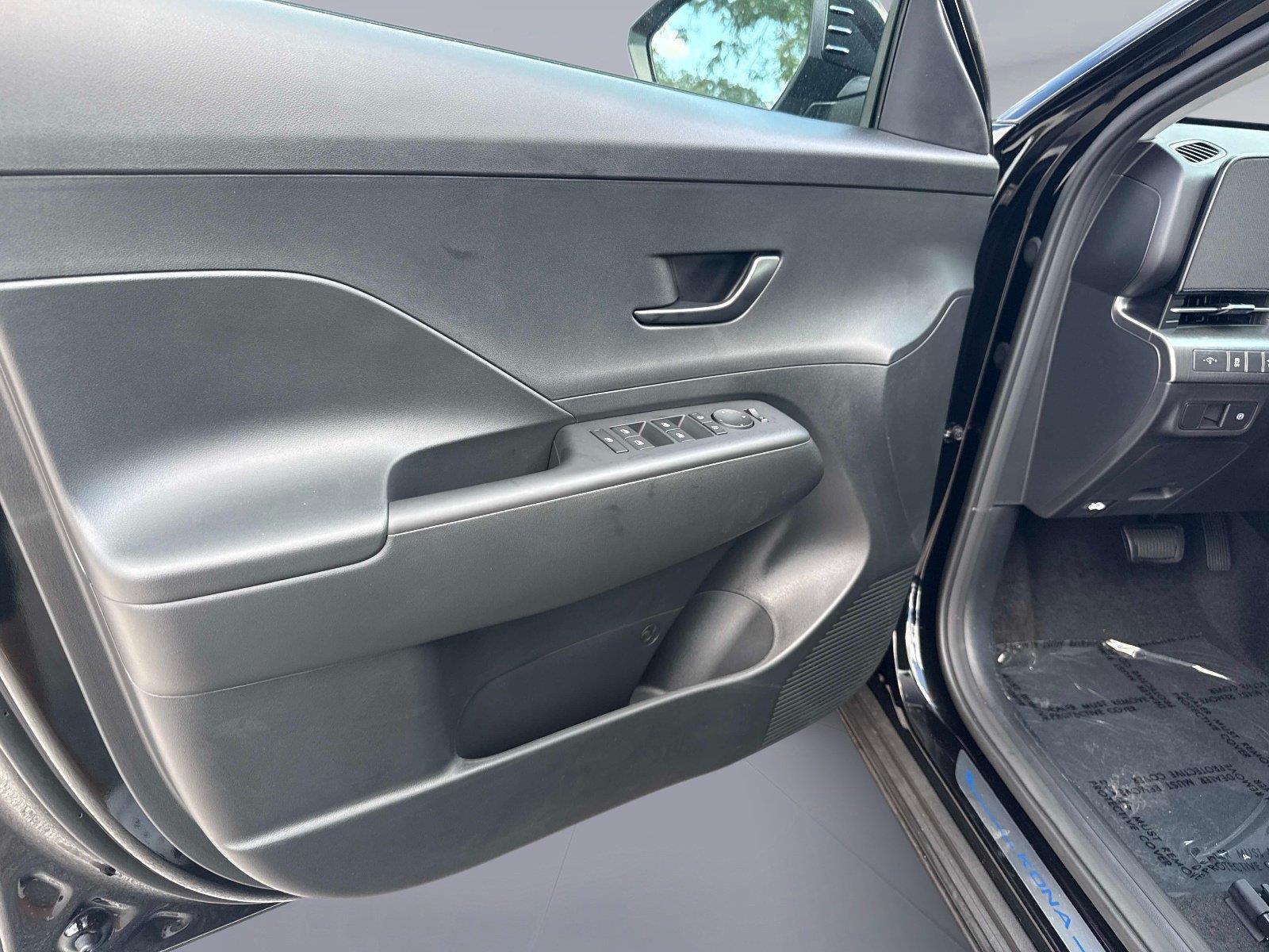 2027 HYUNDAI KONA SEL SPORT