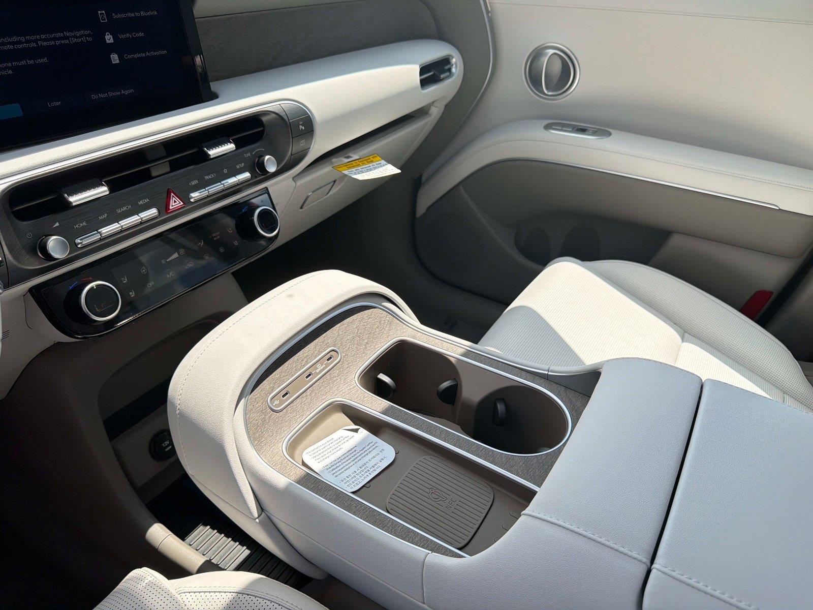 2027 Hyundai Palisade SEL Premium 8P