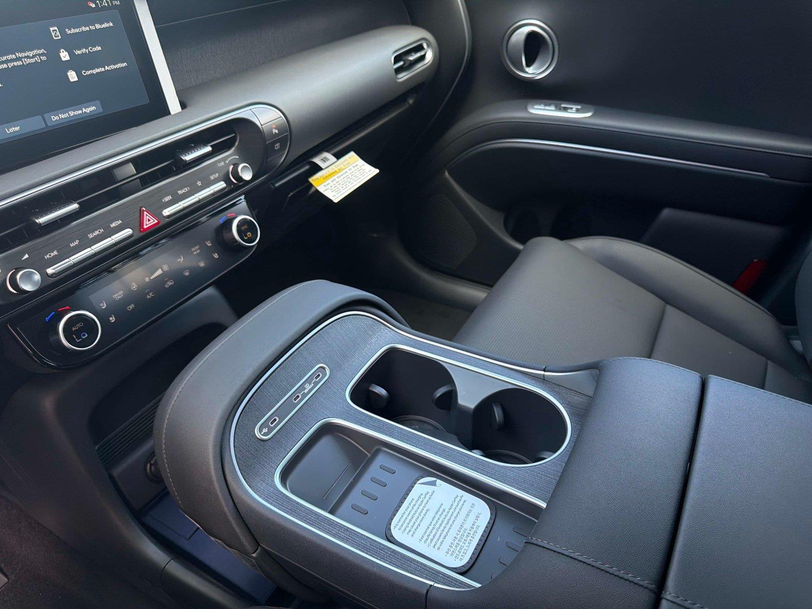 2027 Hyundai Palisade Hybrid Blue SEL Premium 7P