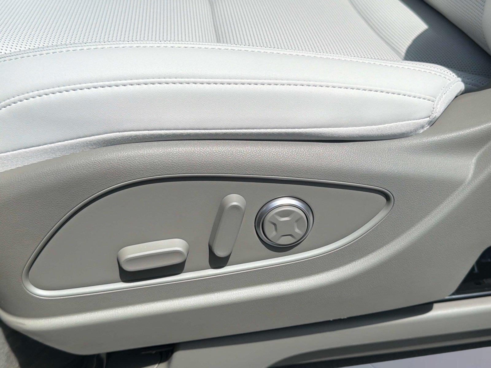 2027 Hyundai Palisade Hybrid Blue SEL Premium 8P