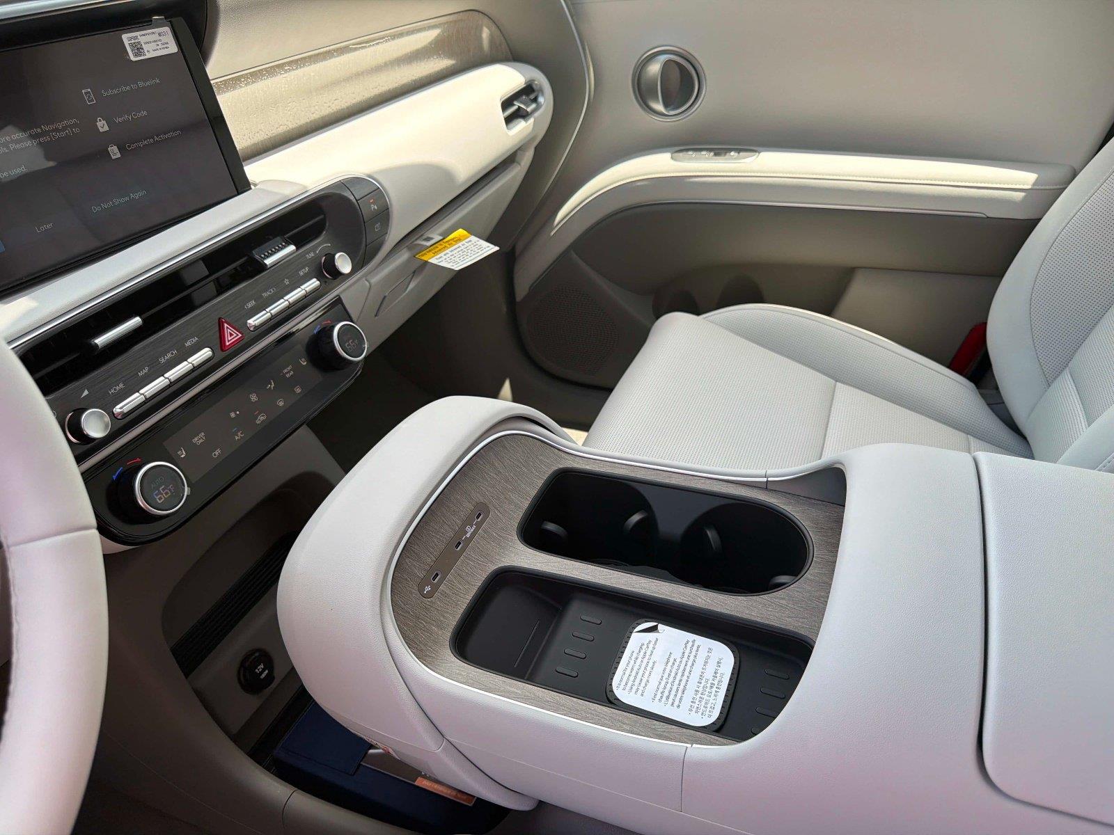 2027 Hyundai Palisade Hybrid Blue SEL 7P