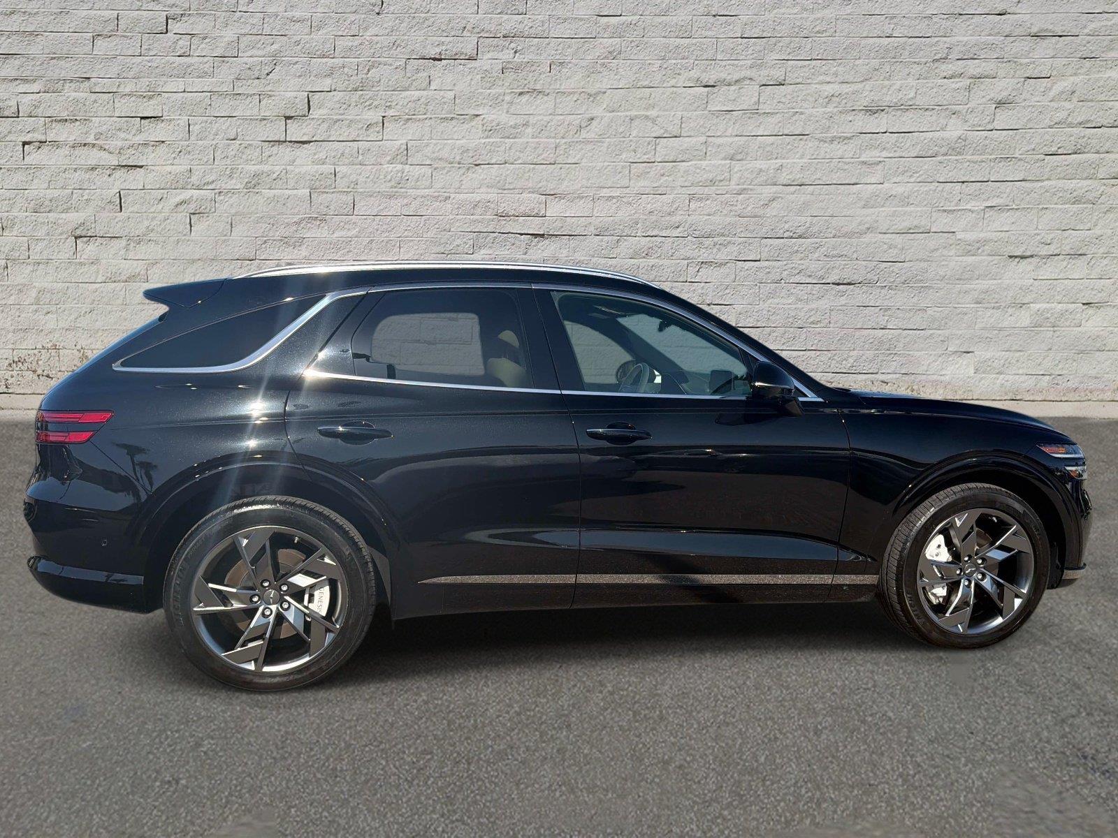 2025 Genesis Electrified GV70 Advanced