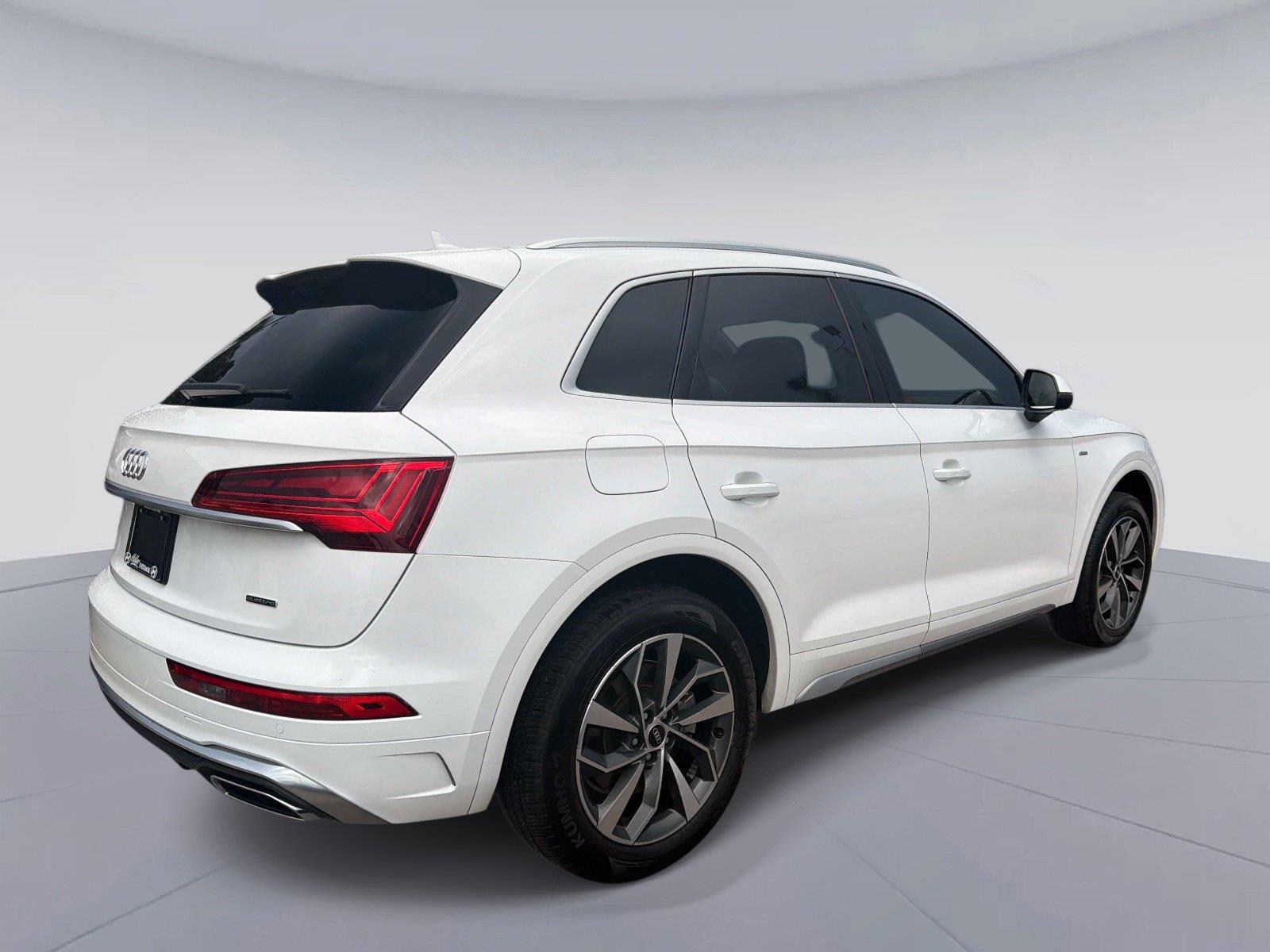 2022 Audi Q5 S line Premium Plus