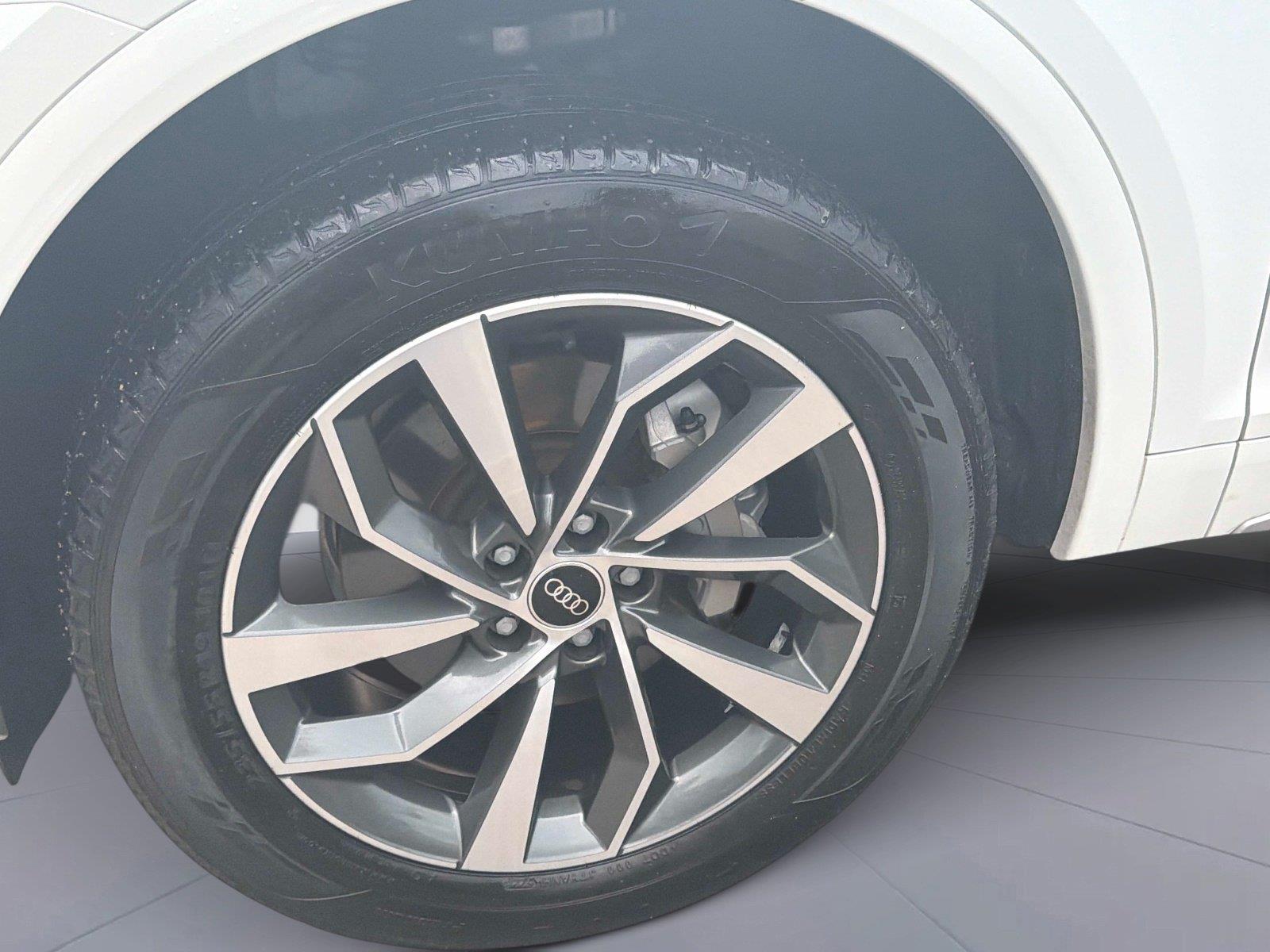 2022 Audi Q5 S line Premium Plus
