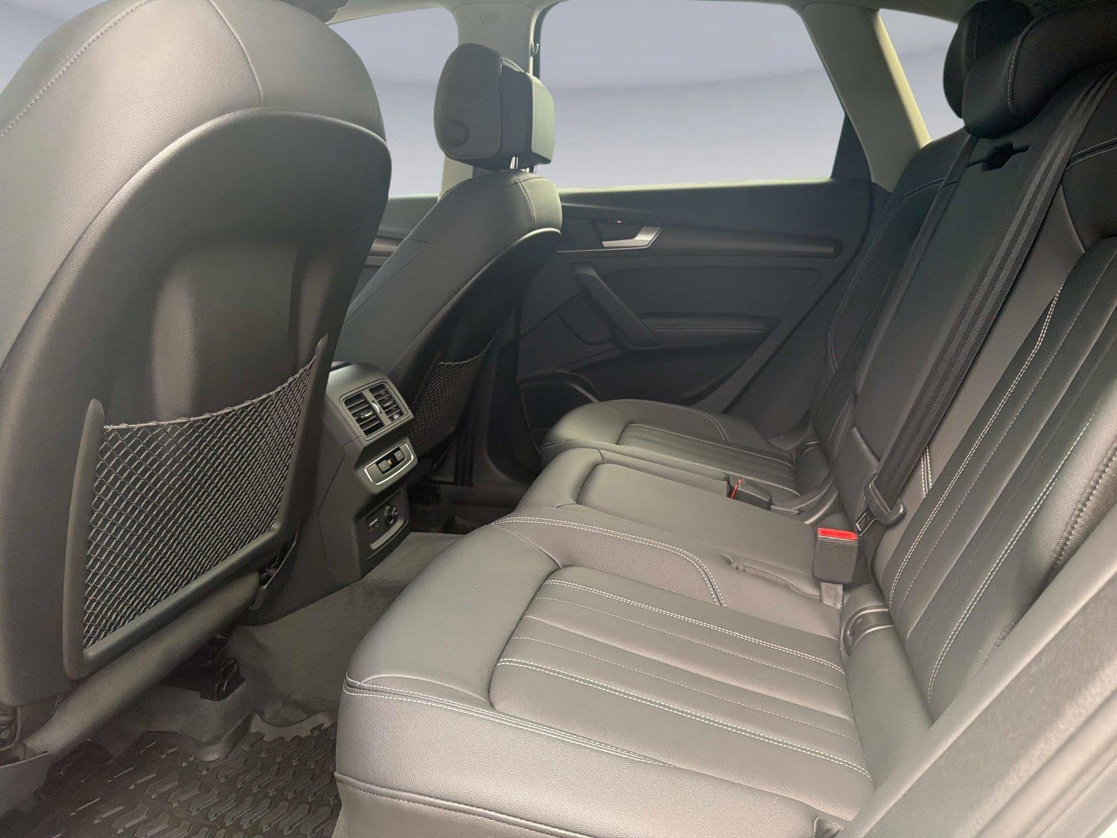 2022 Audi Q5 S line Premium Plus