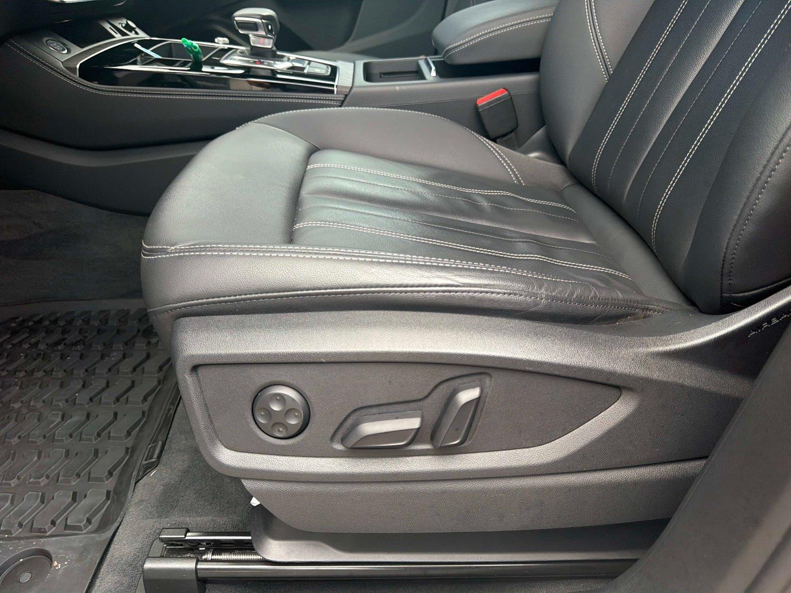 2022 Audi Q5 S line Premium Plus