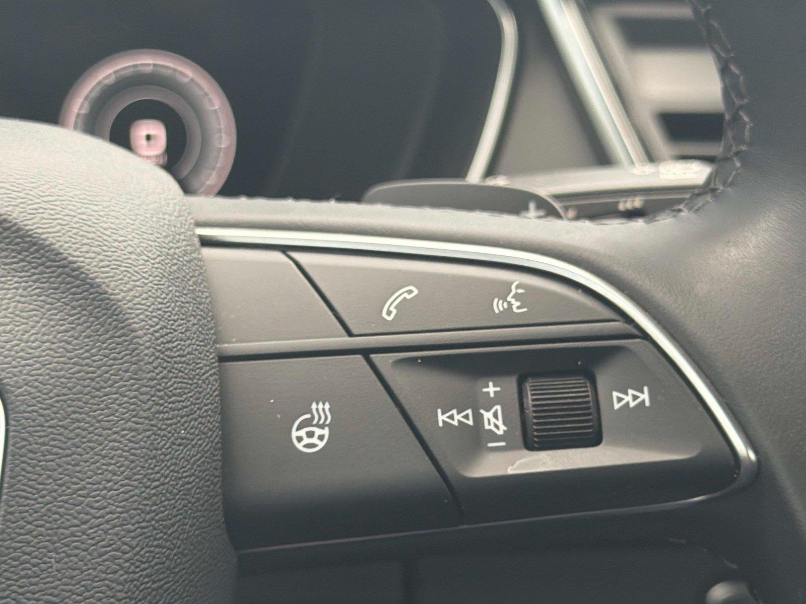 2022 Audi Q5 S line Premium Plus