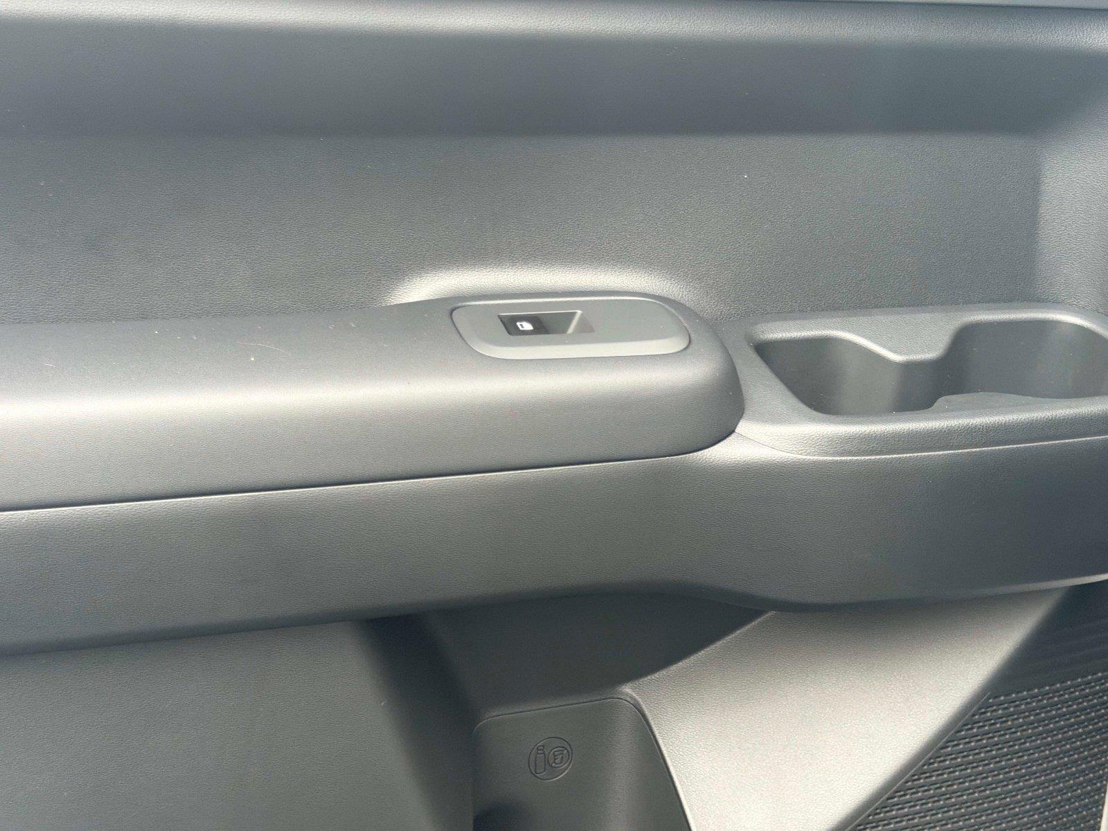 2027 Hyundai Santa Fe SE