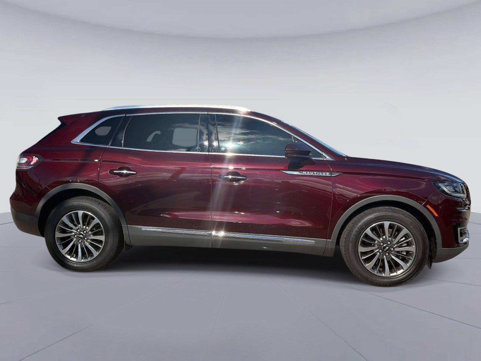 2020 Lincoln Nautilus Reserve