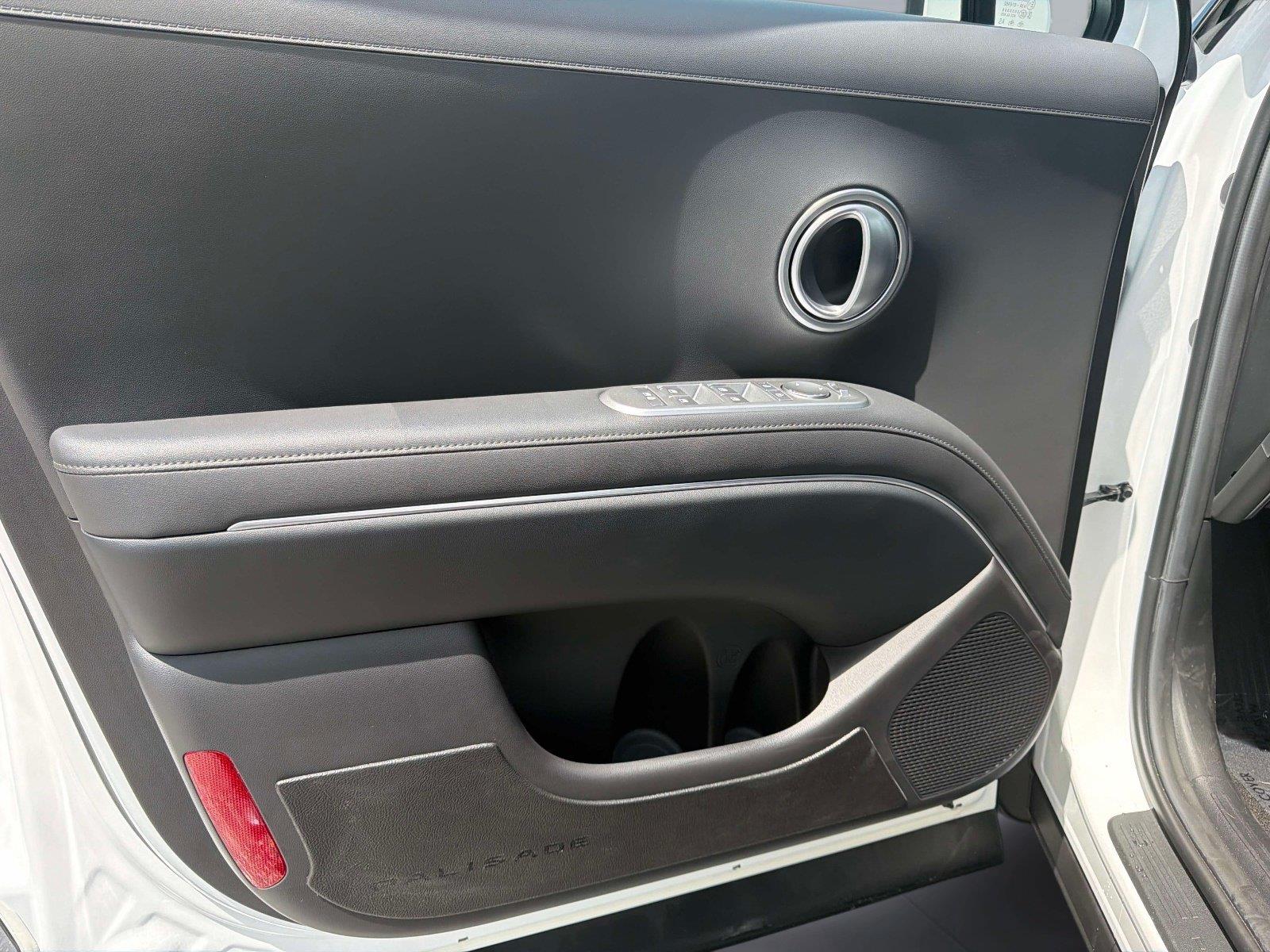 2027 Hyundai Palisade Hybrid Blue SEL 7P