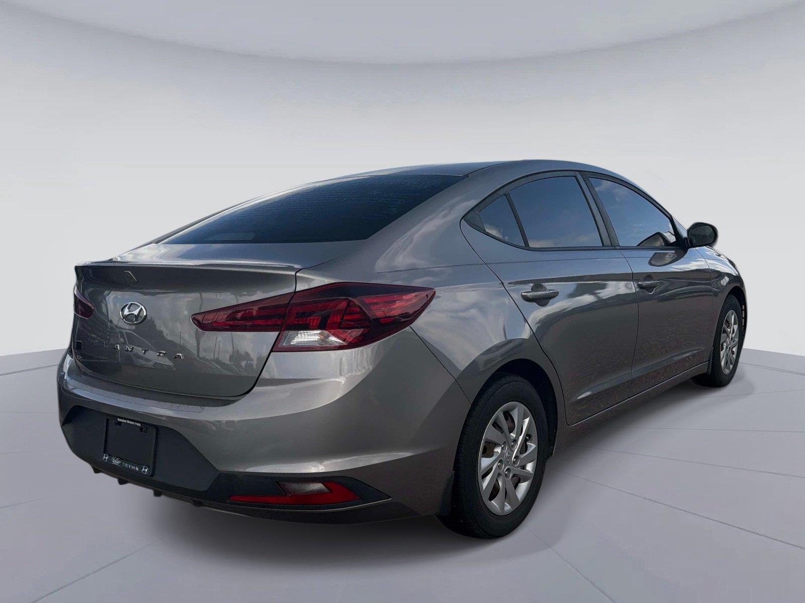 2020 Hyundai Elantra SE